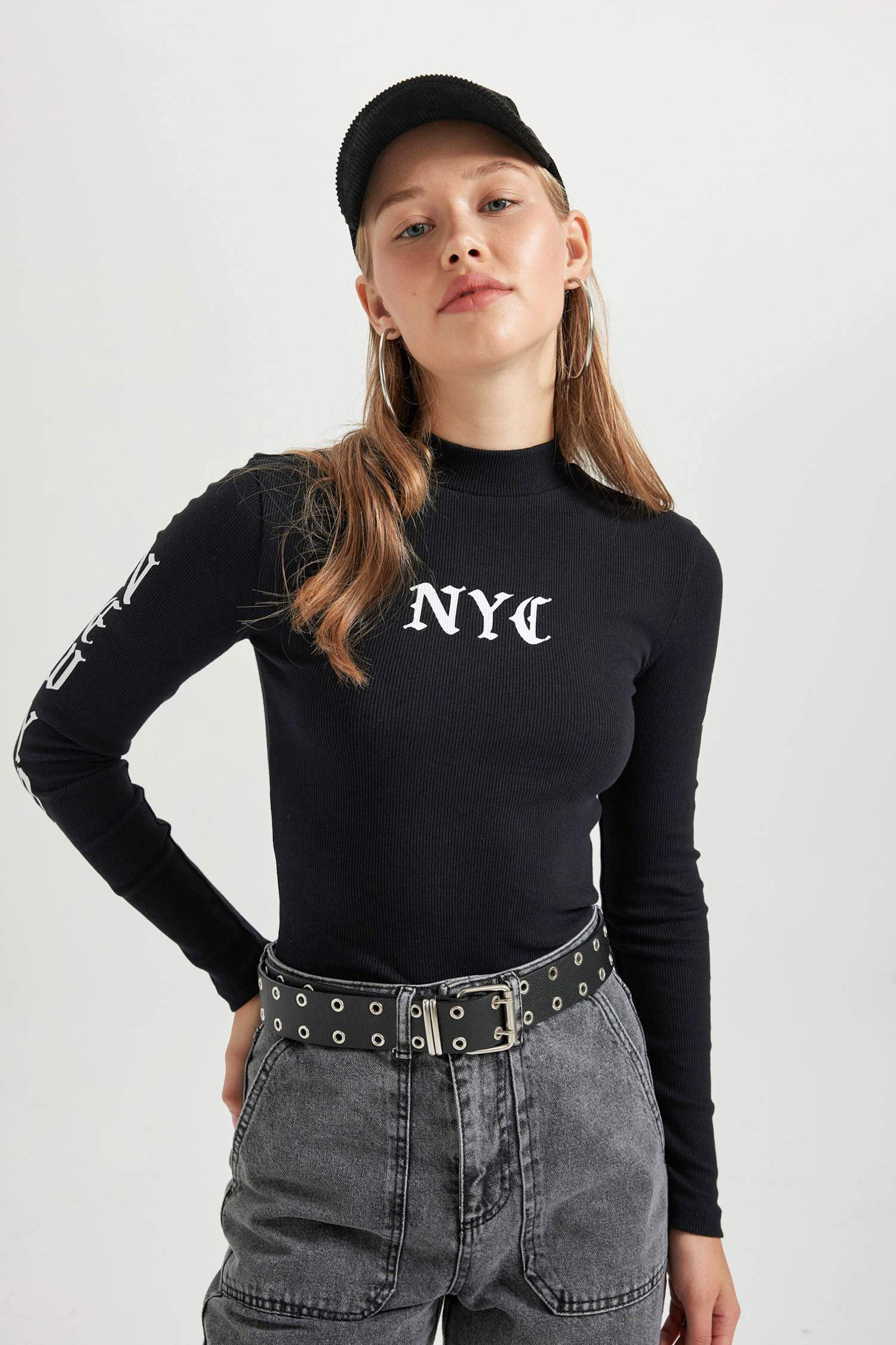 Coool ұзартылған жаға слоган тоқылған Ұзын жеңді футболка