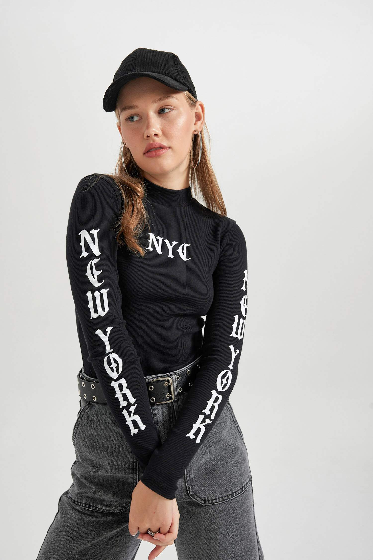 Coool ұзартылған жаға слоган тоқылған Ұзын жеңді футболка