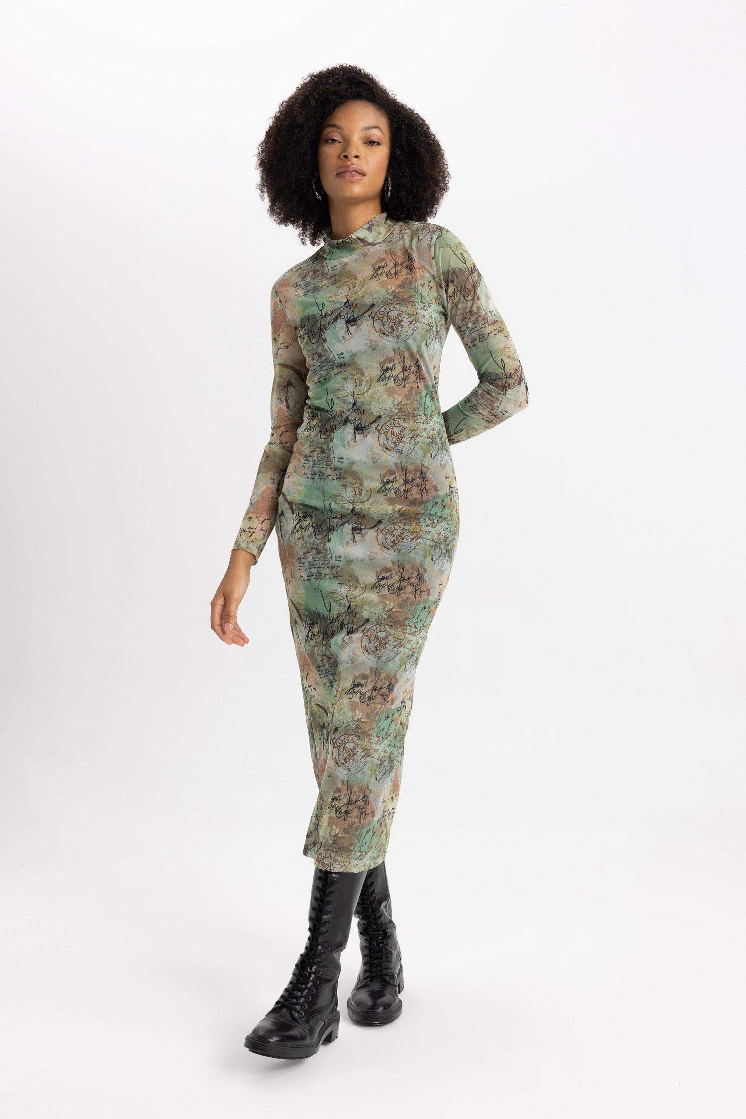 Платье макси с длинным рукавом