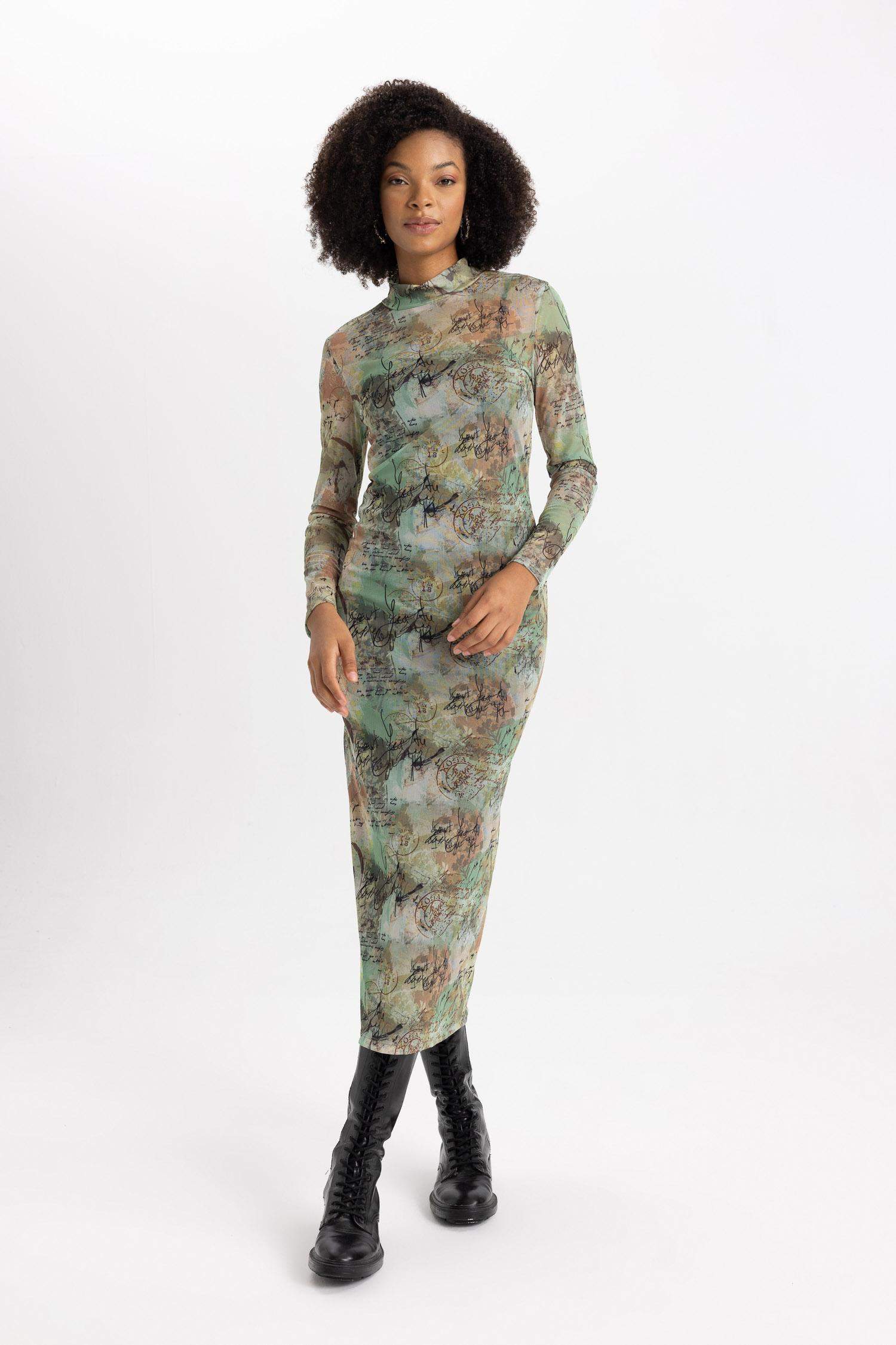 Платье макси с длинным рукавом