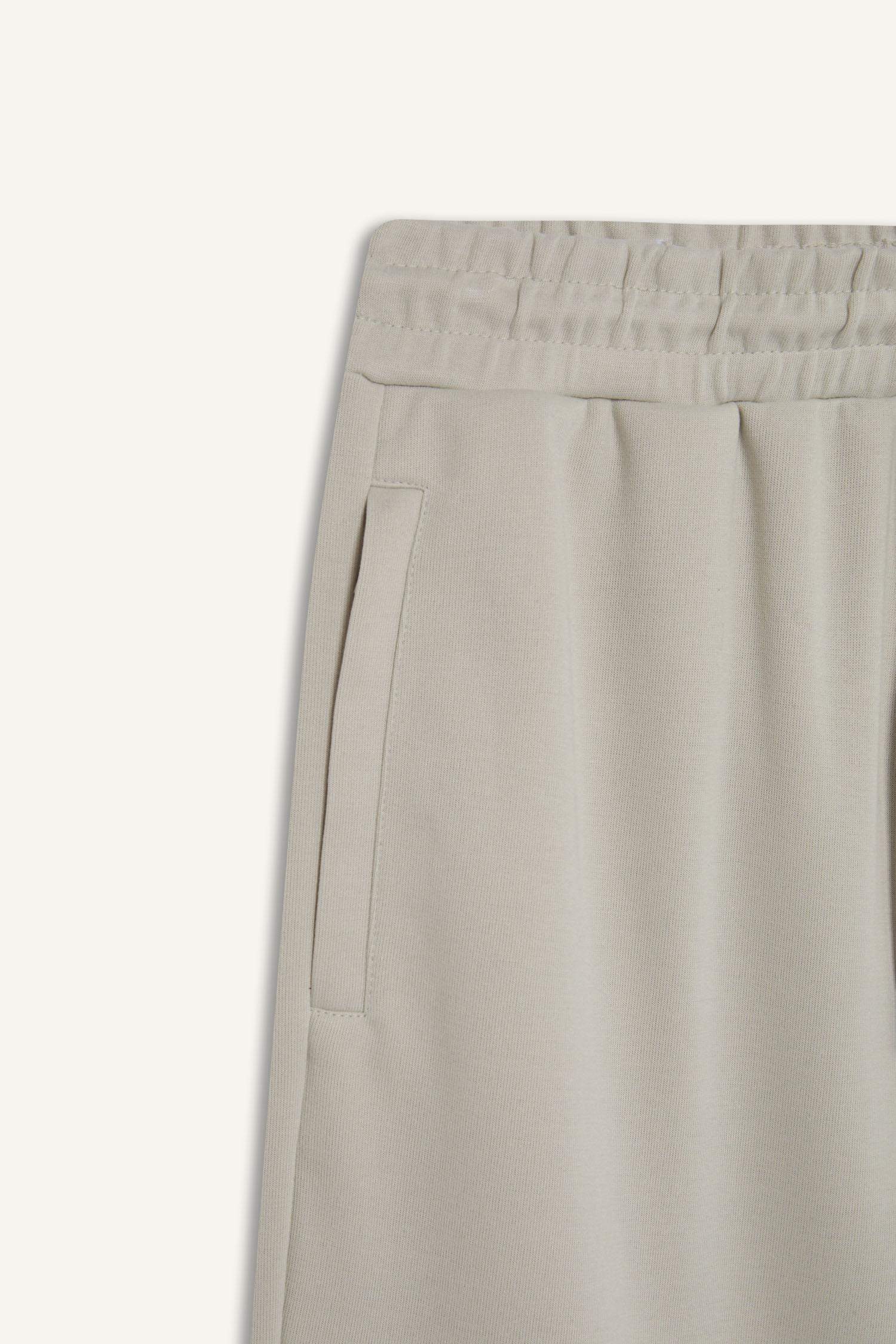 Regular Fit İnce Eşofman Altı Fermuar Cepli Beli Bağcıklı Lastikli Paça