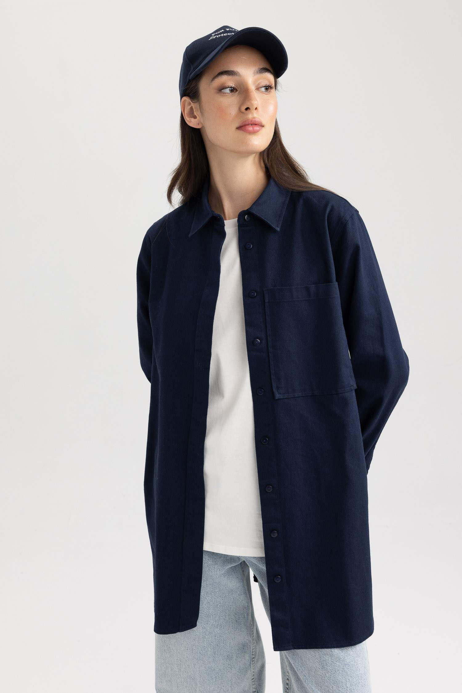 Туніка з довгим рукавом стандартного крою з коміром з габардину для жінок