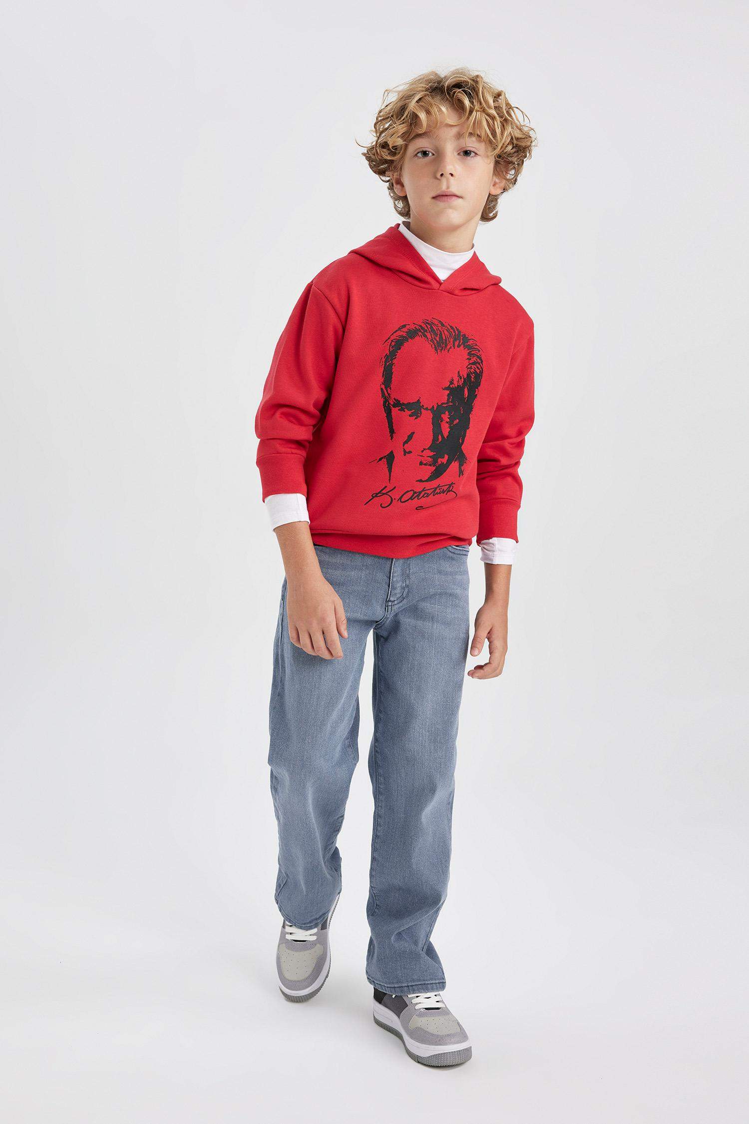 Erkek Çocuk Atatürk Baskılı Kırmızı Kapüşonlu Sweatshirt