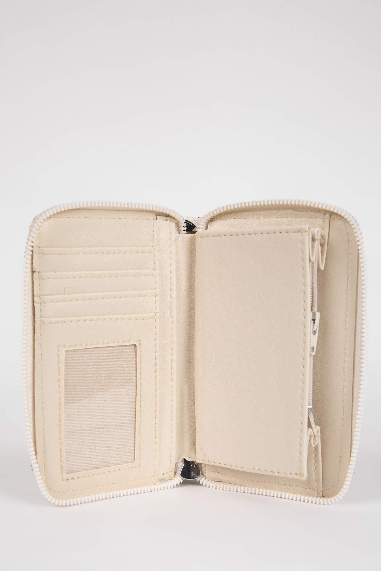 Kadın Kalp Desenli Suni Deri Cüzdan