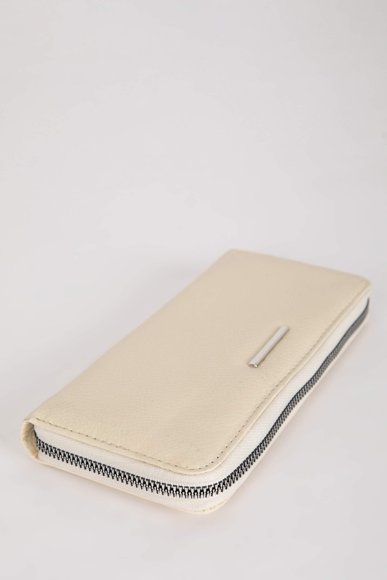 Әйелдерге полиуретан Әмияндар