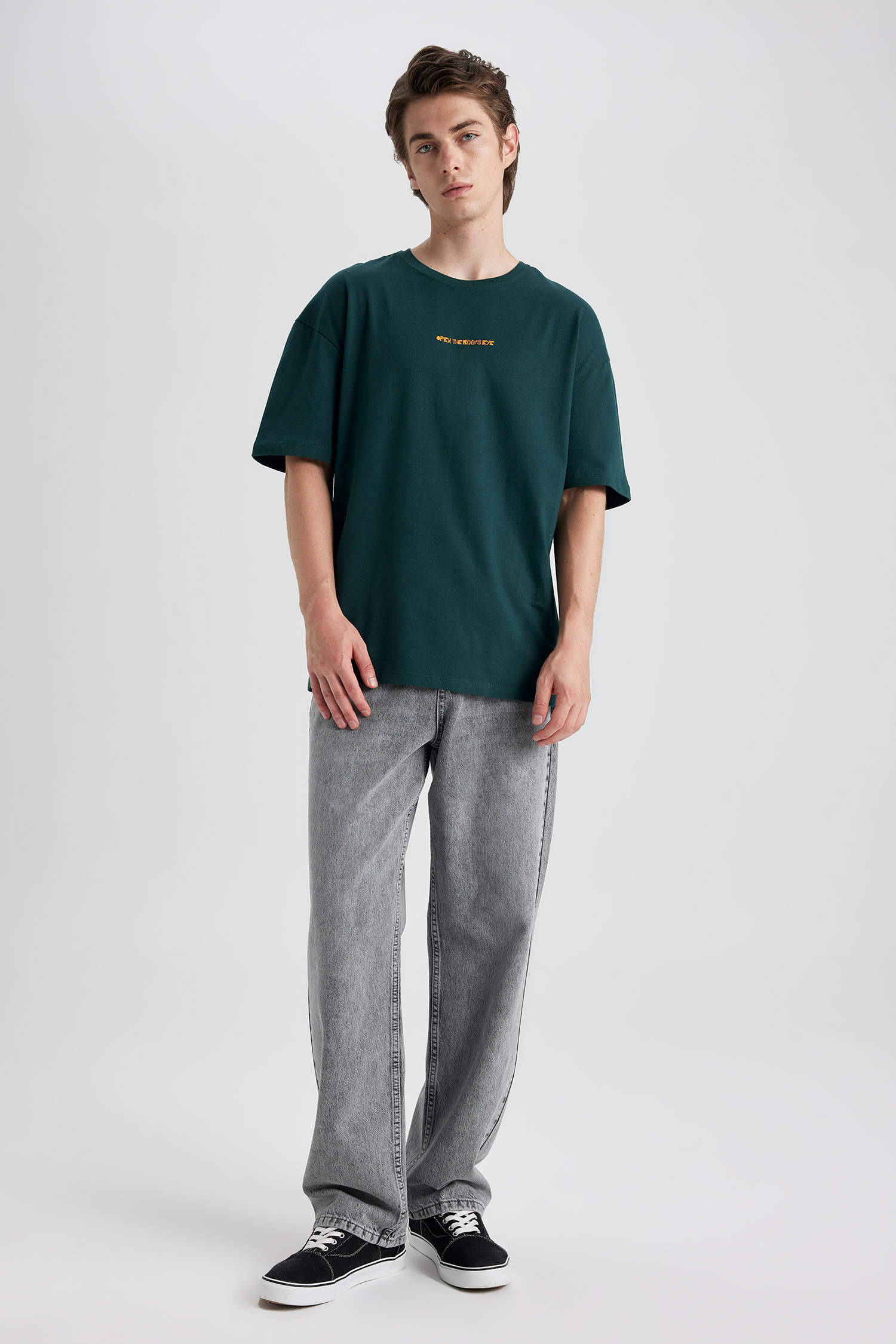 Green Man Comfort Fit Crew Neck Printed T-Shirt 2933144 | DeFacto