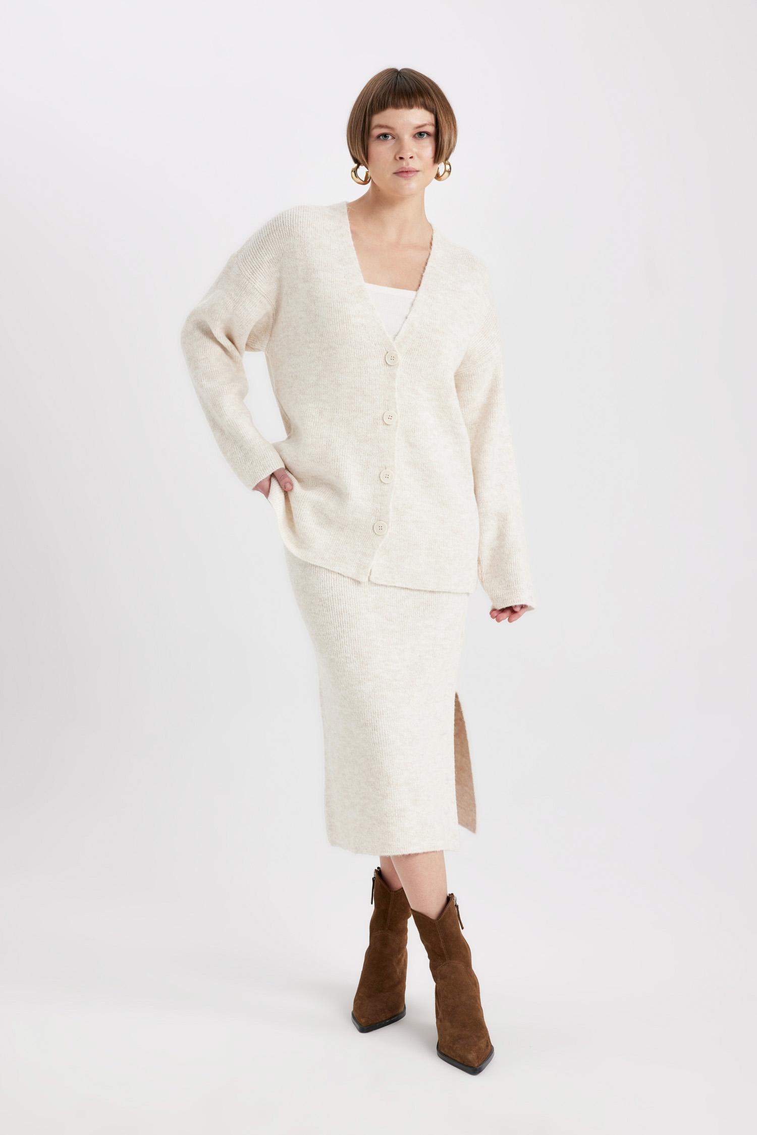 Slit Knitwear Midi Skirt