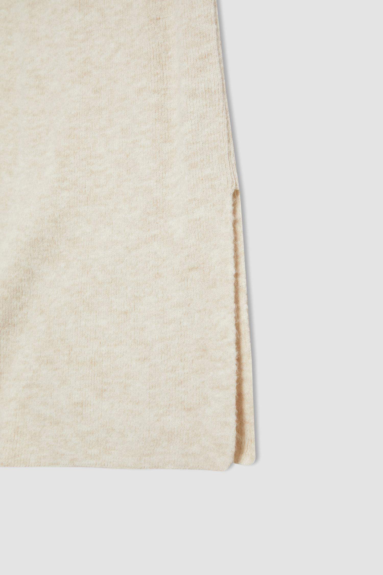 Slit Knitwear Midi Skirt