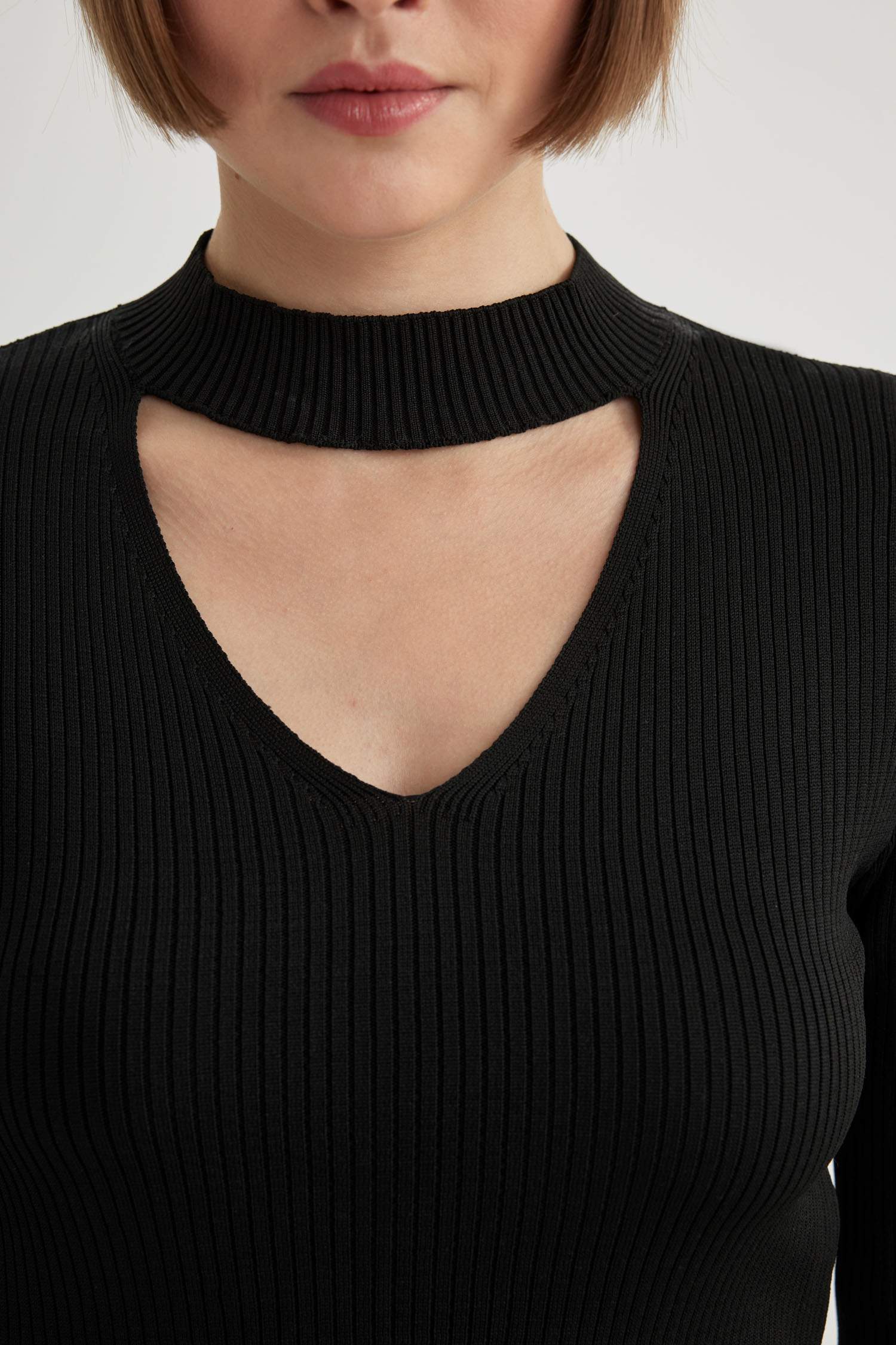 Fitted Choker Yaka Triko Kazak