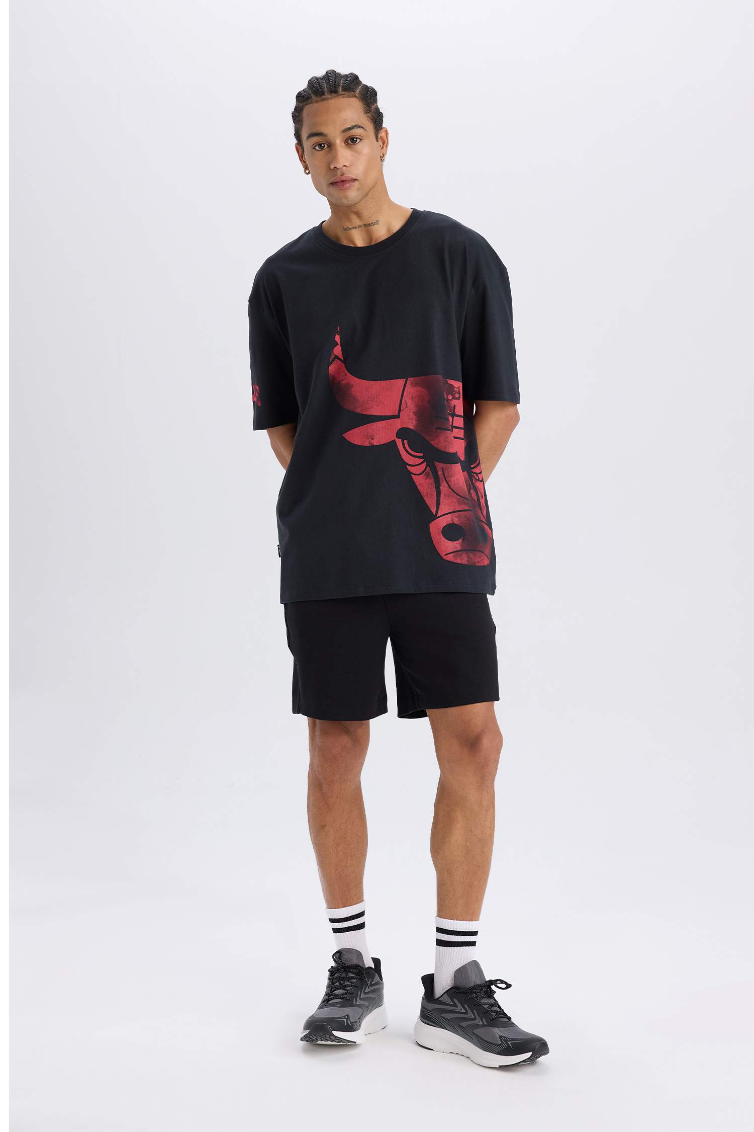 DeFactoFit NBA Chicago Bulls Oversize Fit Crew Neck T-Shirt