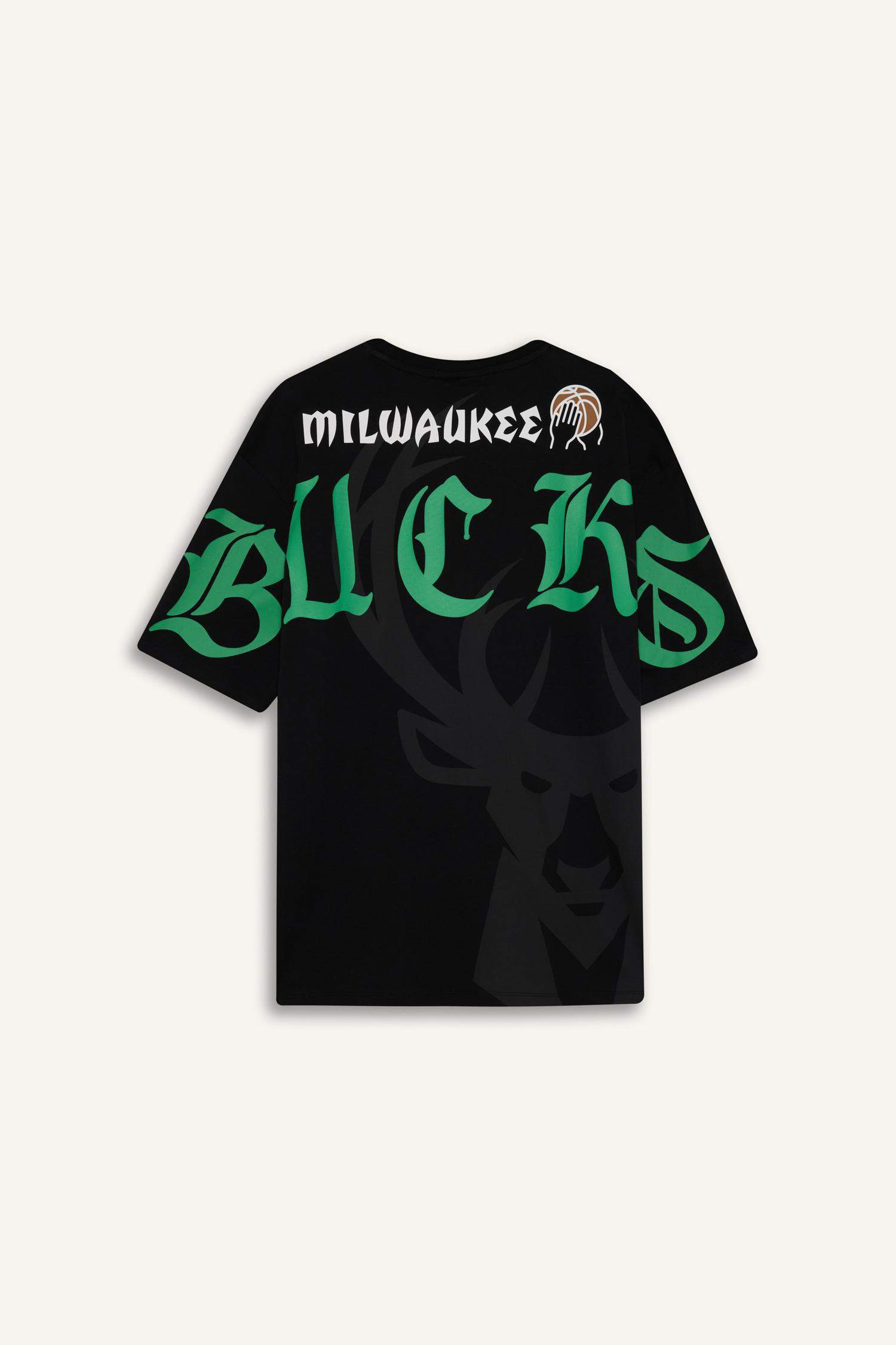 DeFactoFit NBA Milwaukee Bucks Oversize Geniş Kalıp Bisiklet Yaka Kısa Kollu Tişört
