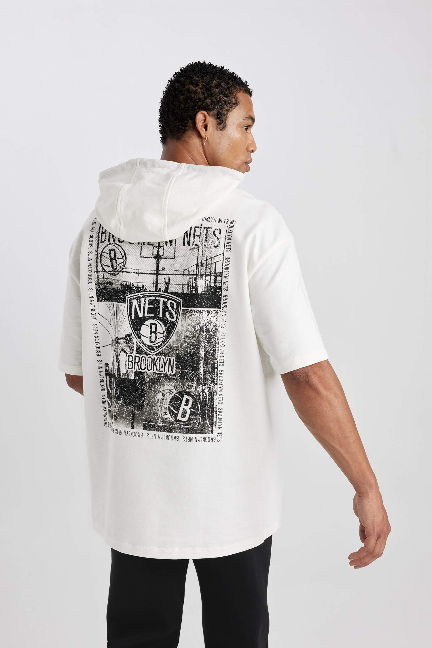 DeFactoFit NBA Brooklyn Nets Oversize Fit Hooded T-Shirt