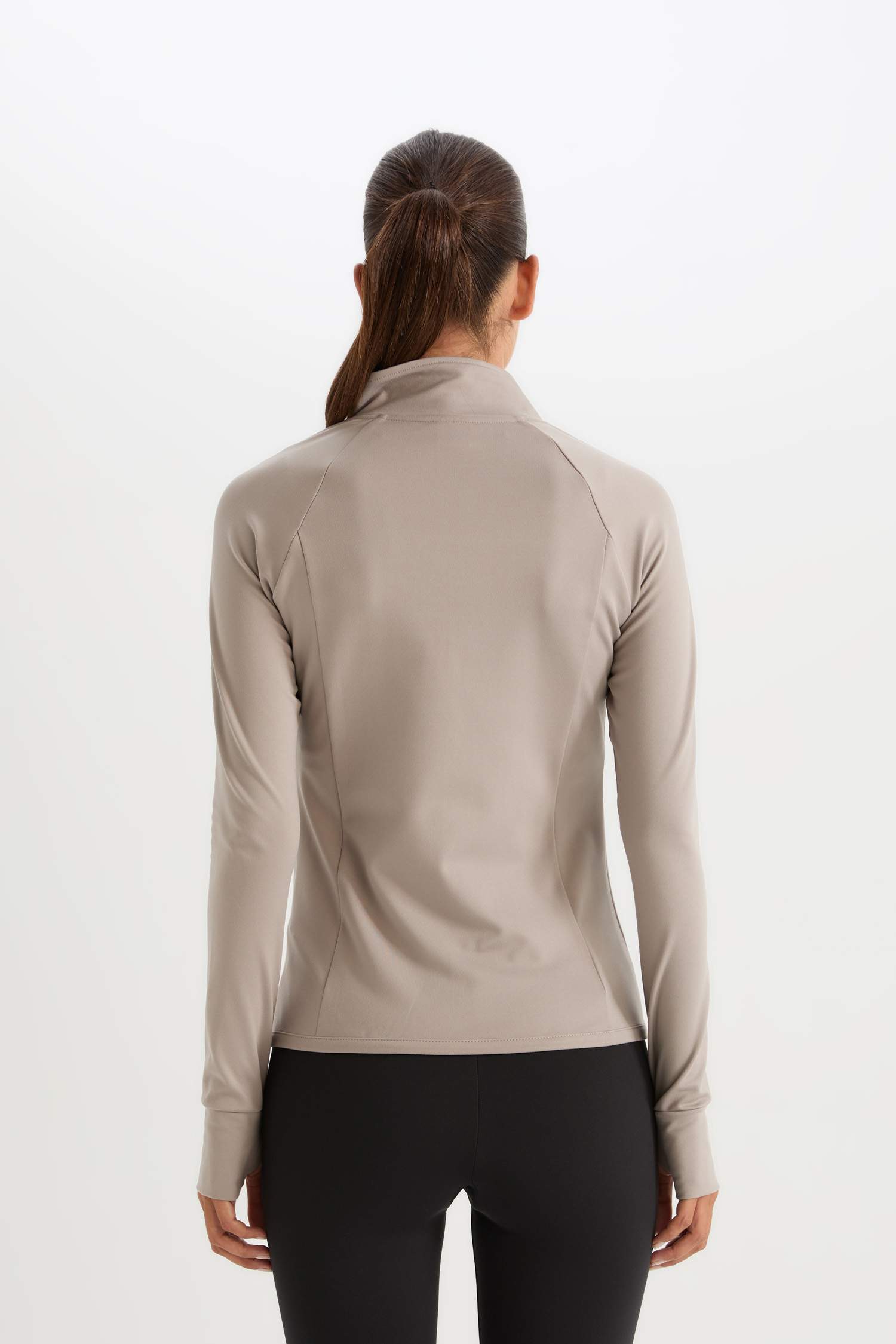 Fitted Dik Yaka Çift Cepli Fermuarlı Sporcu Hırka