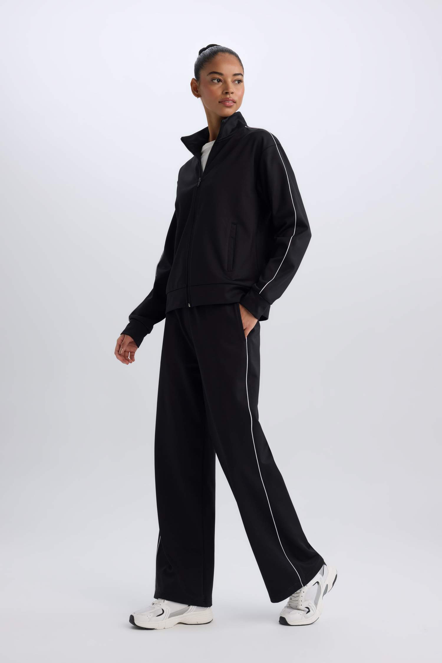 DeFactoFit Wide Leg Pocket Standard Pique Sweatpants