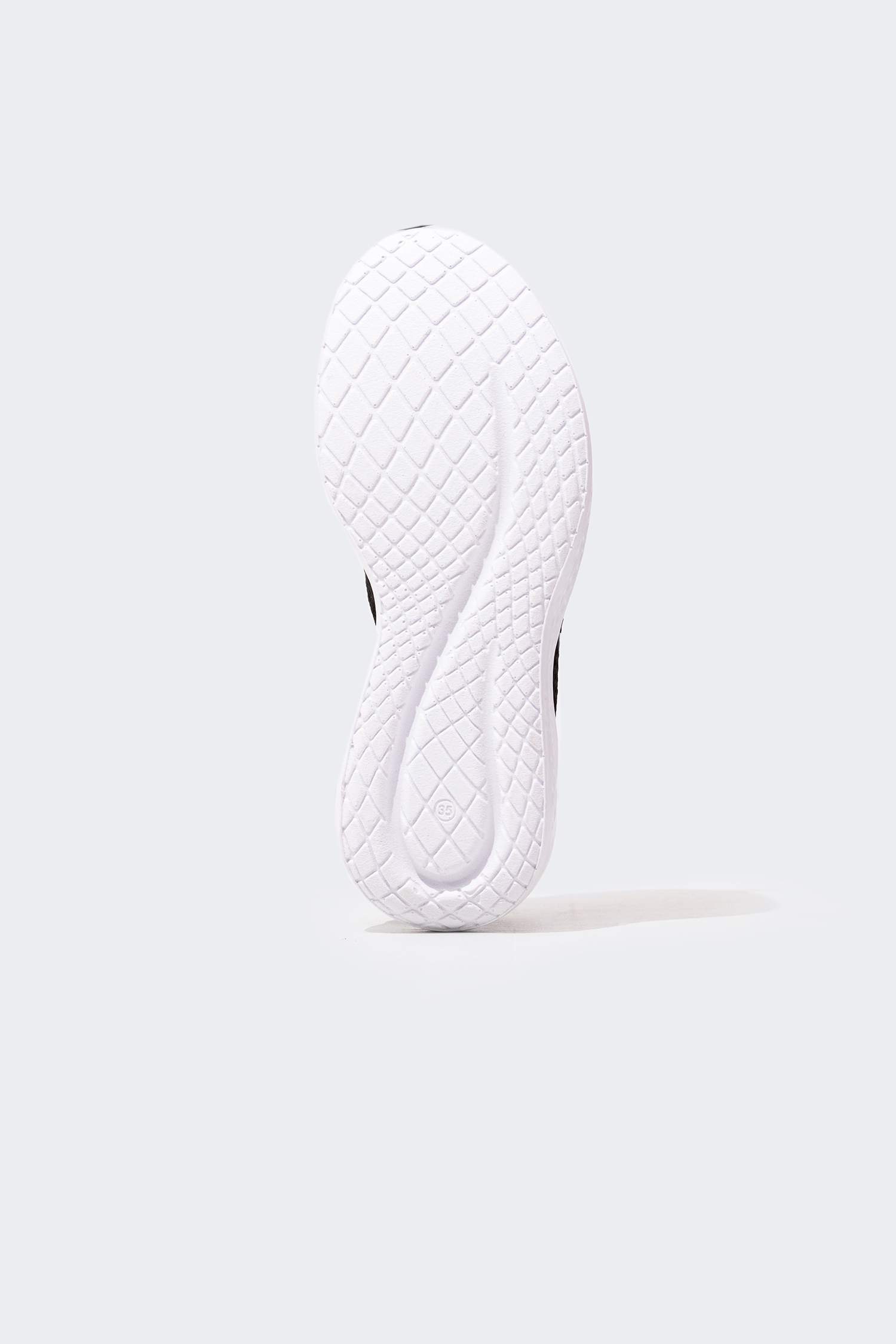 سنيكرز اولادي سليب أون بكعب مسطح