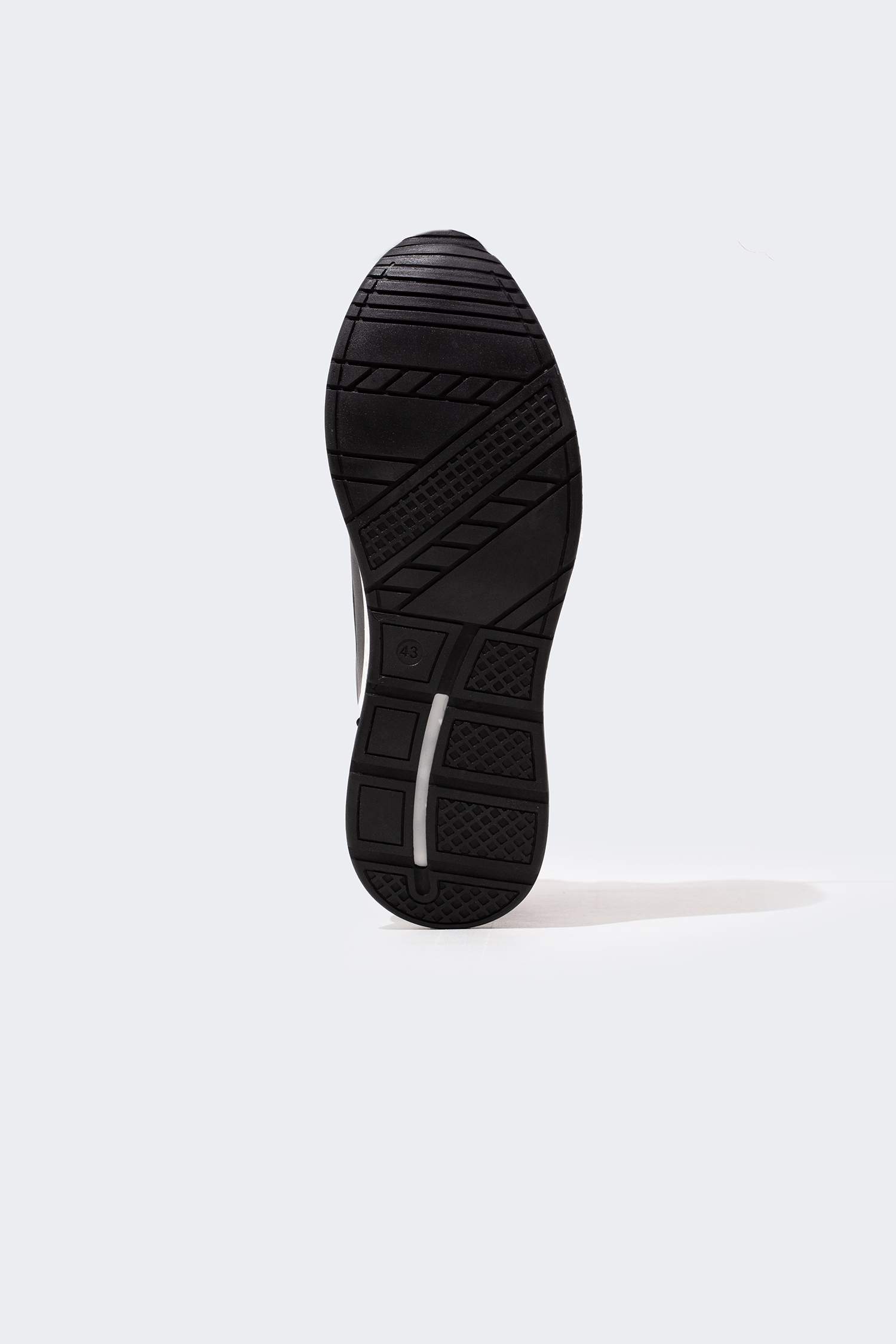 Men High Sole Faux Leather Casual Shoes