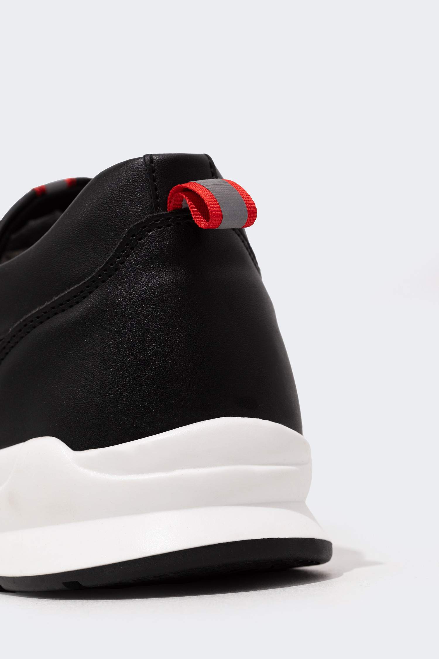 Men High Sole Faux Leather Casual Shoes