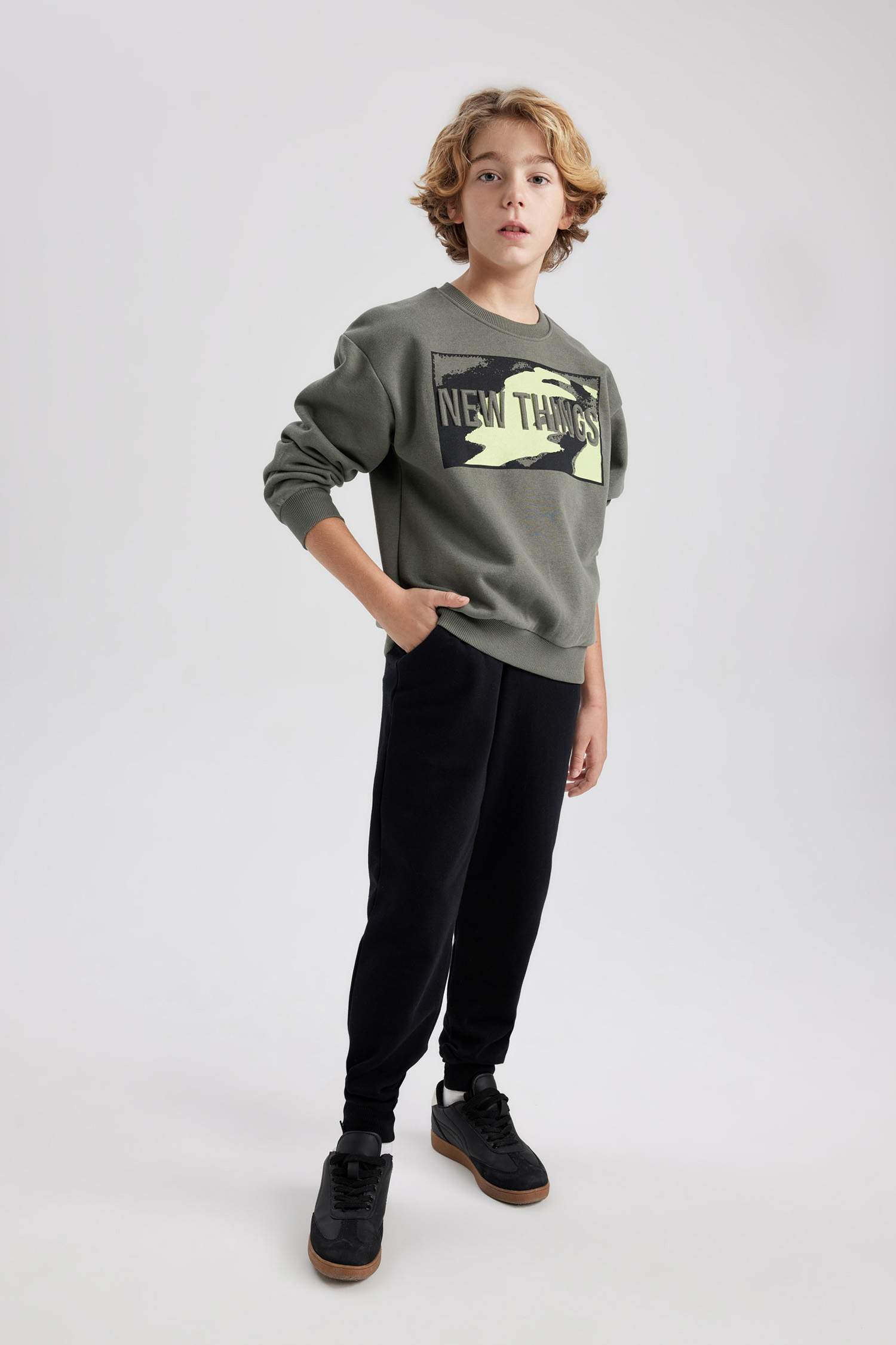 Ұлдарға үлкен пішім дөңгелек жаға Свитер