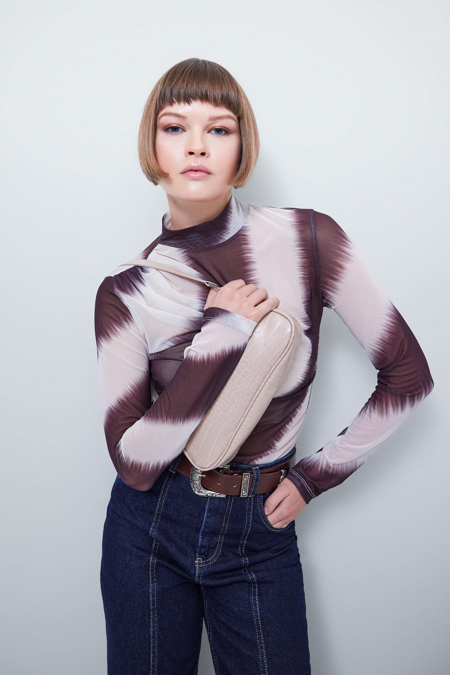 تيشيرت تول ردن طويل سليم فيت بياخة مستديرة