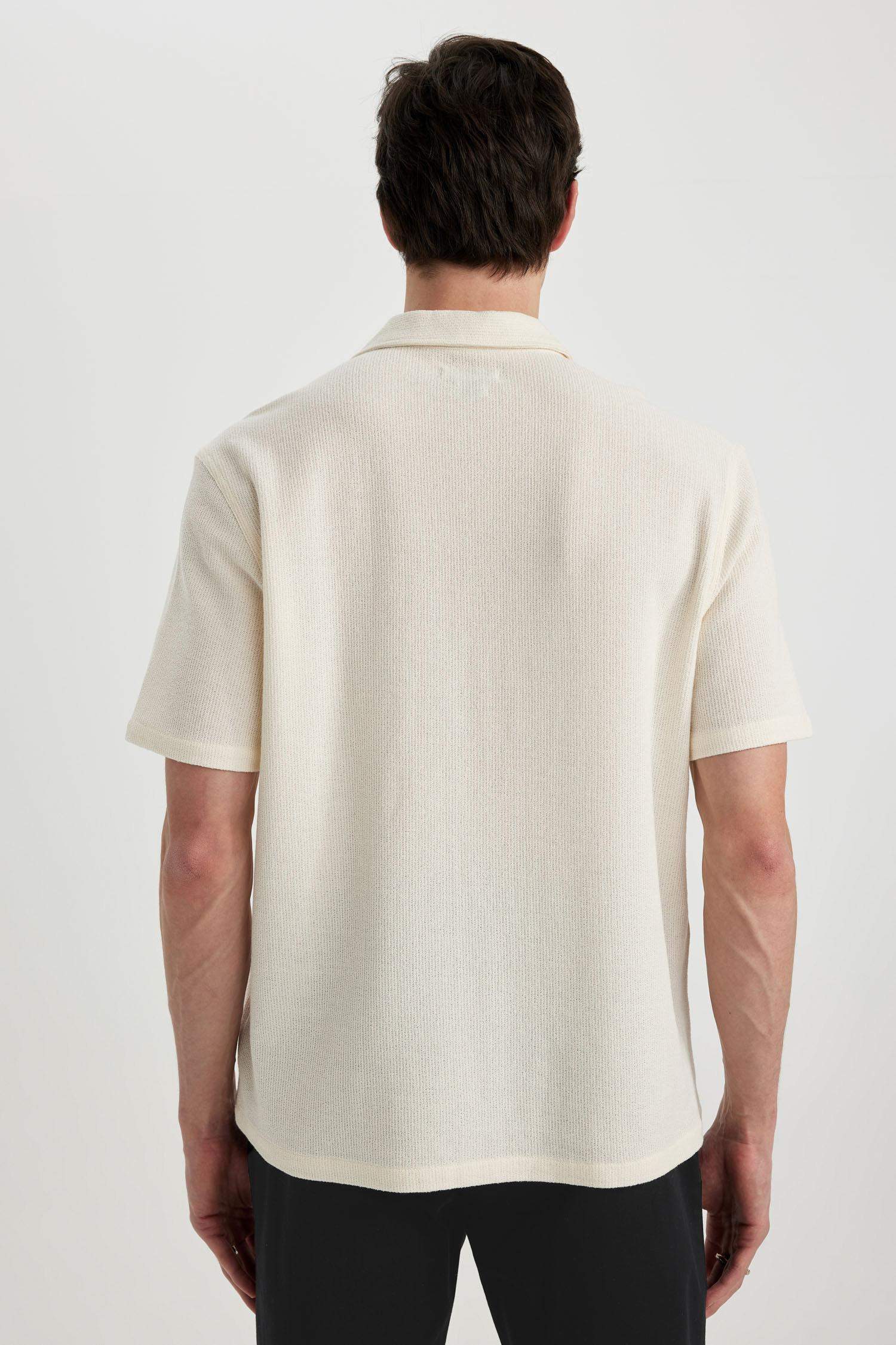 Relax Fit Yazlık Apaş Yaka Pamuklu Kısa Kollu Gömlek