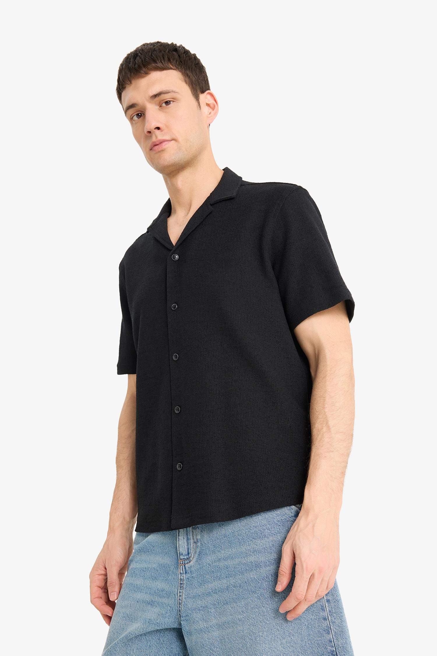 قميص نص كم قطن قصة مريحة بياقة عالية