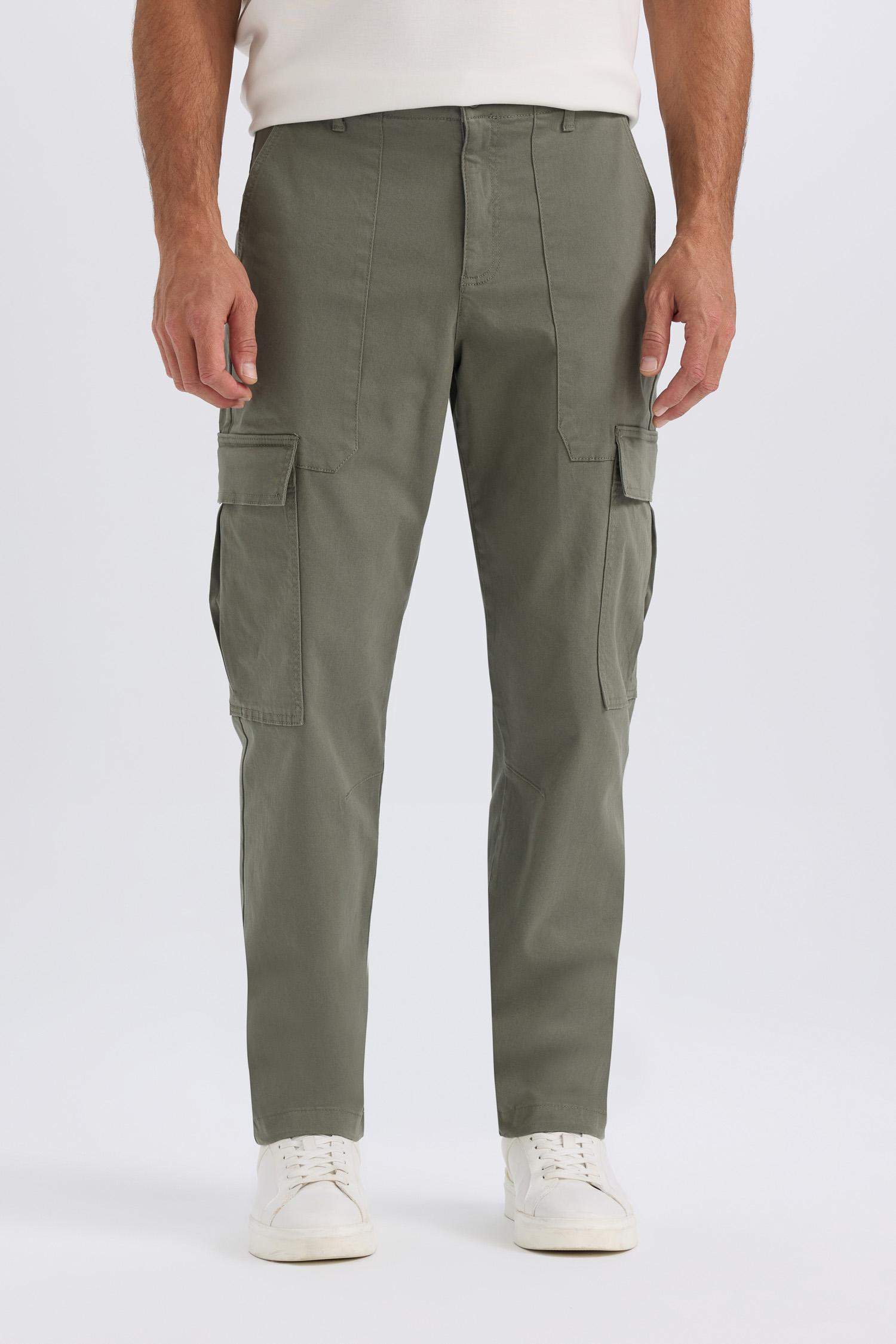 Yazlık Kargo Cepli Düz Paça Pantolon