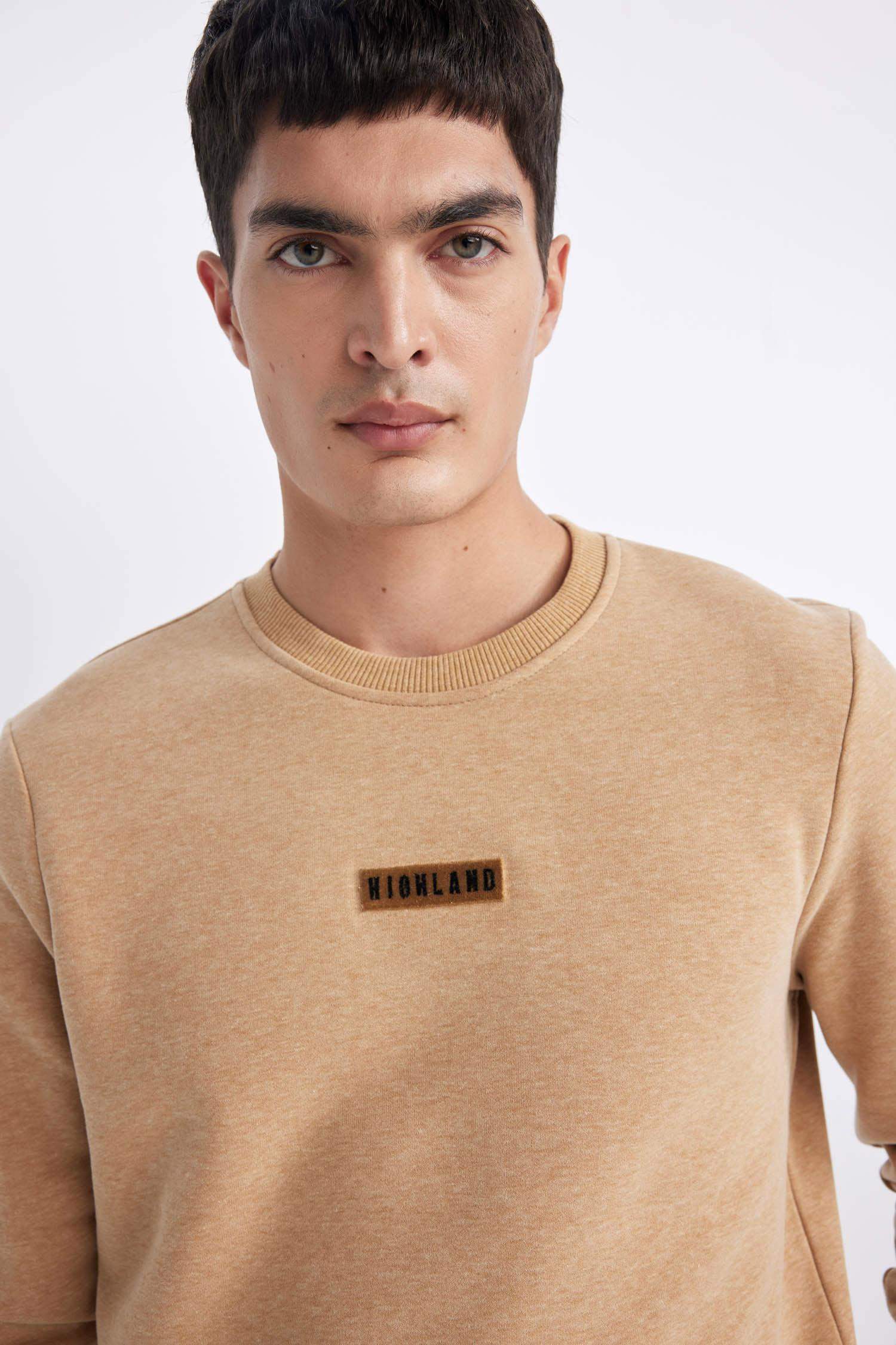 Regular Fit Bisiklet Yaka Baskılı Sweatshirt