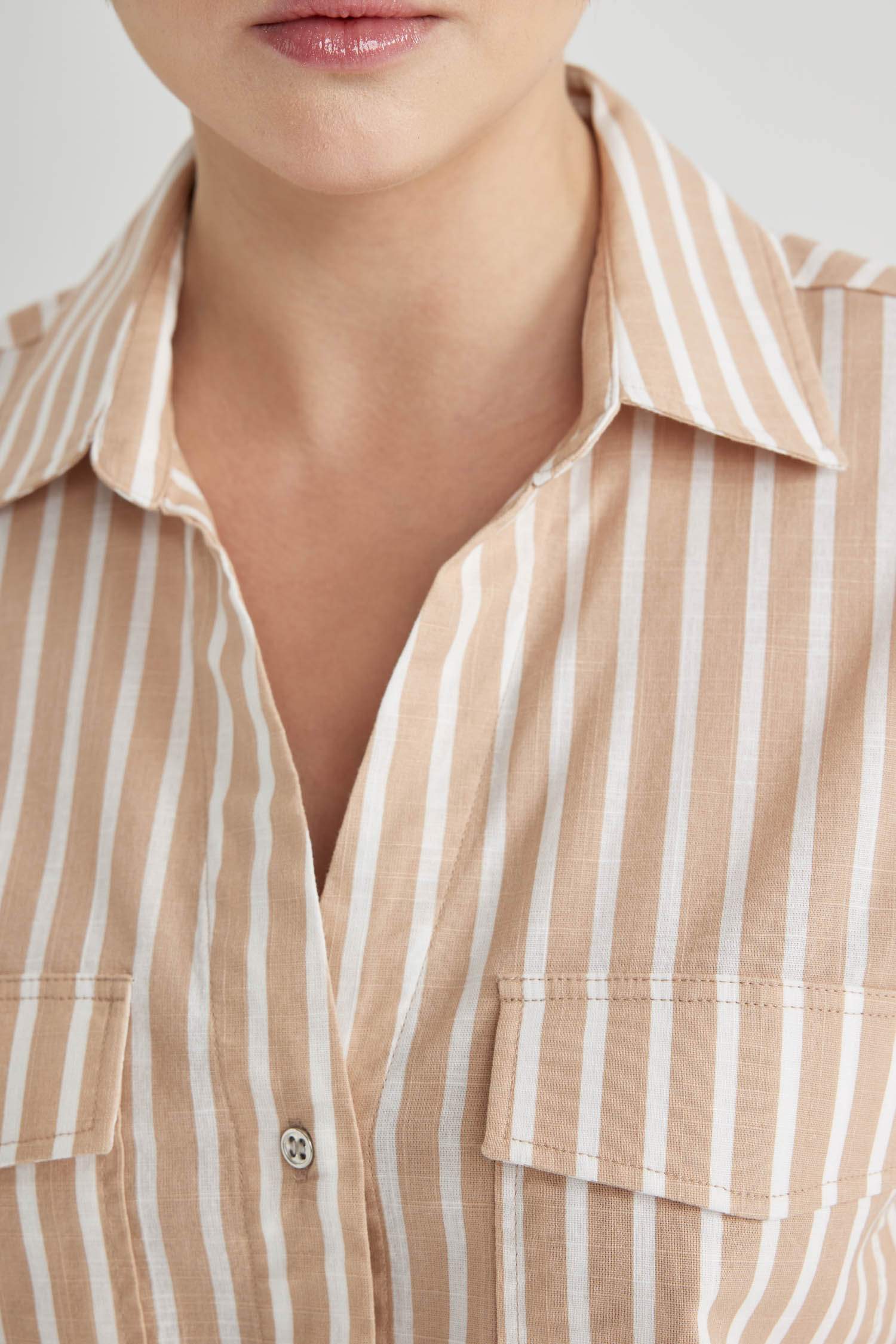 قميص نص كم قصة عادية