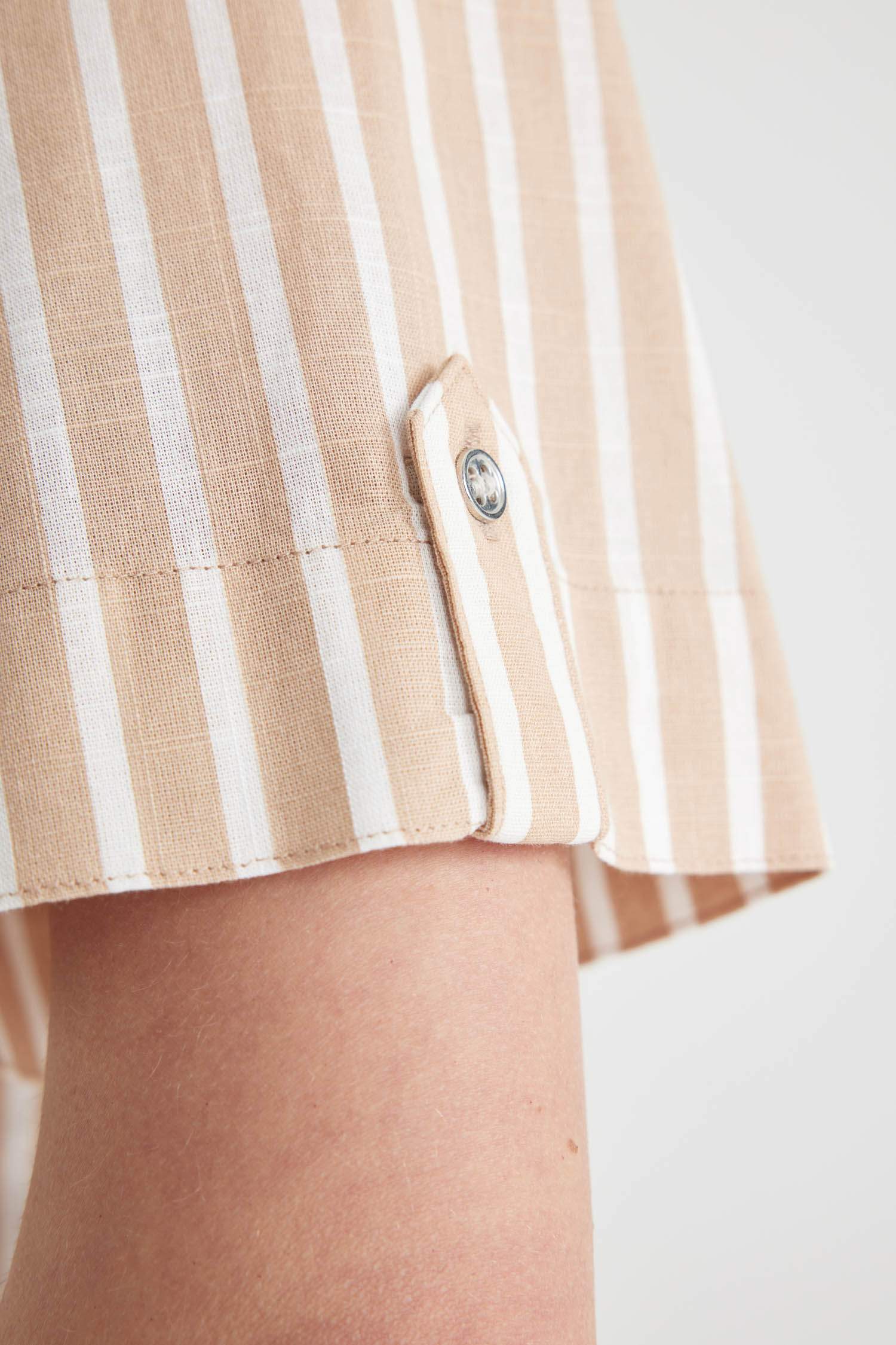 قميص نص كم قصة عادية