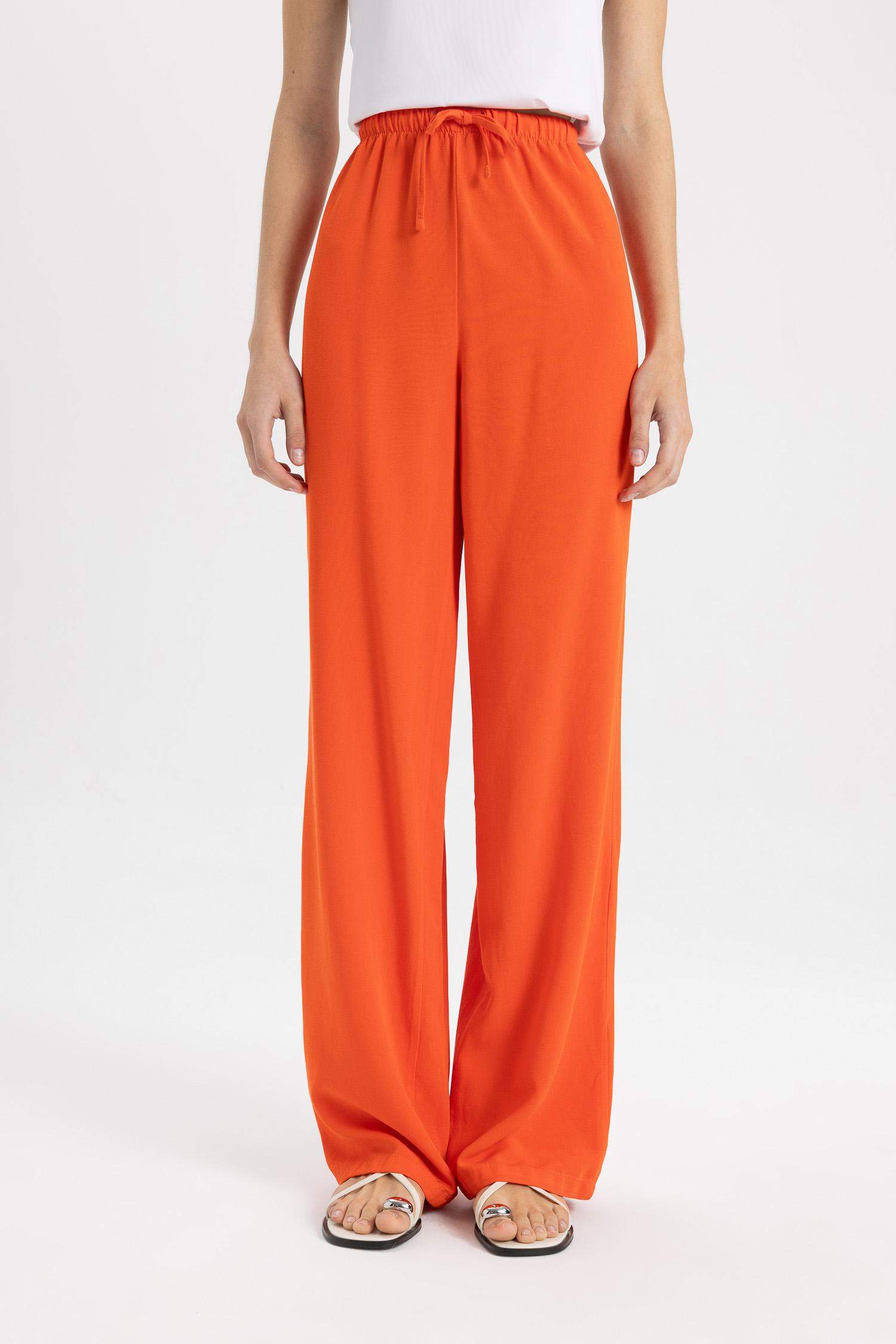 Брюки прямого кроя с высокой талией