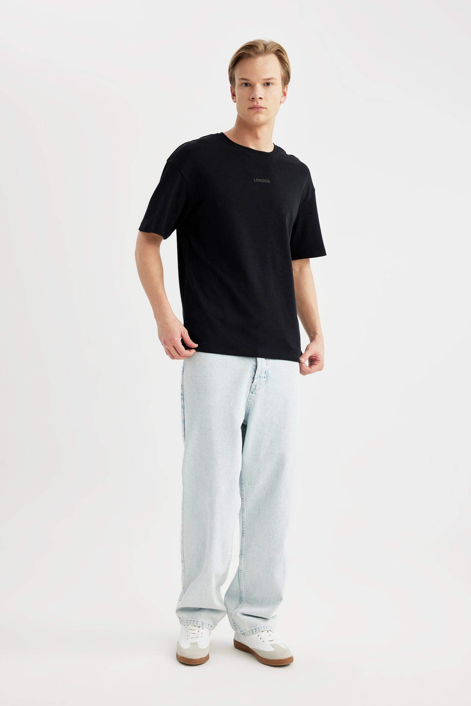 Comfort Fit Crew Neck Printed T-Shirt