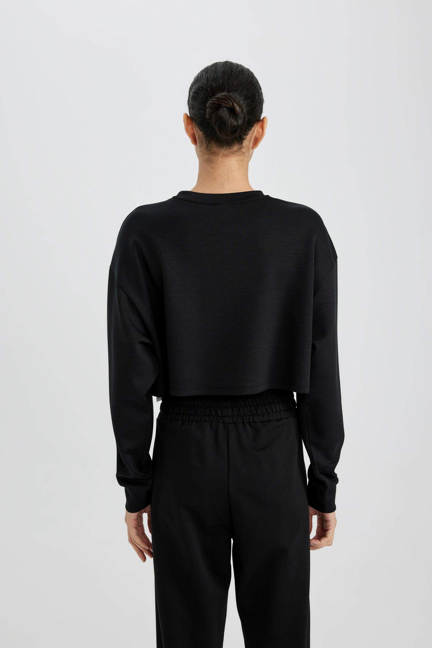 سويت شيرت رياضي كروب من DeFactoFit