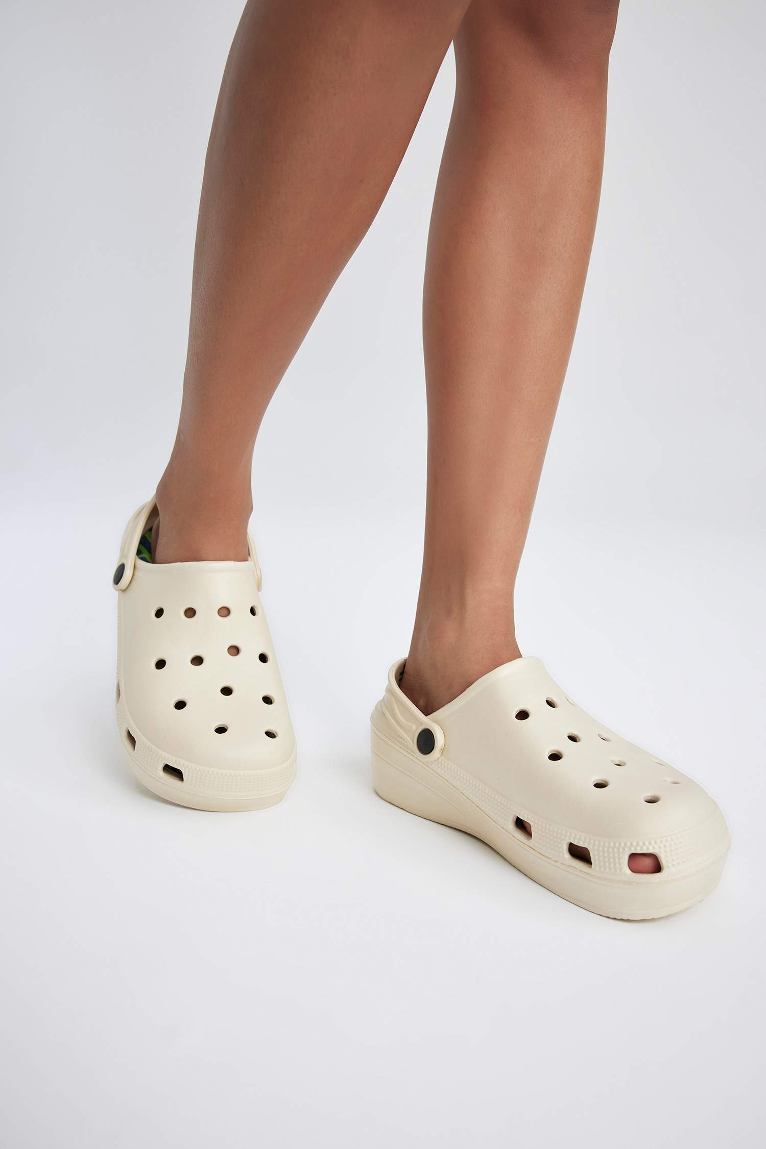 شبشب بكعب مسطح