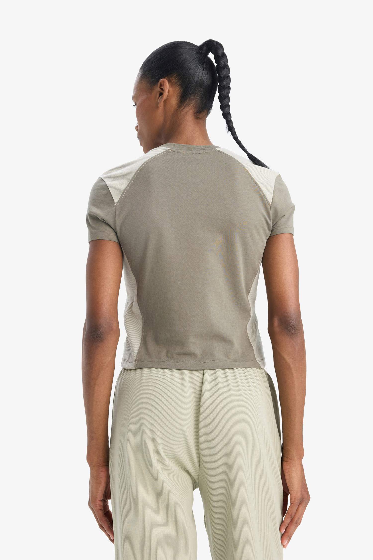 DeFactoFit Standart Fit Bisiklet Yaka Sporcu Kısa Kollu Tişört