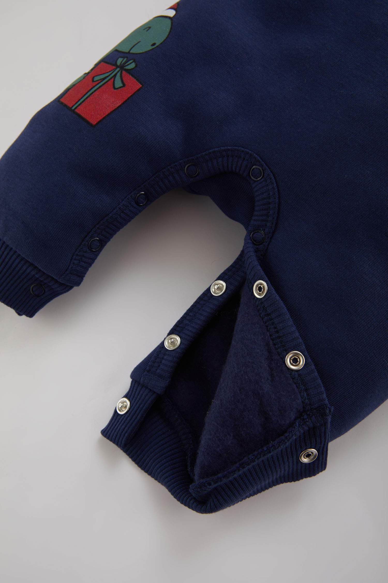 Комбинезон новогодний из плотной ткани для малышей мальчиков