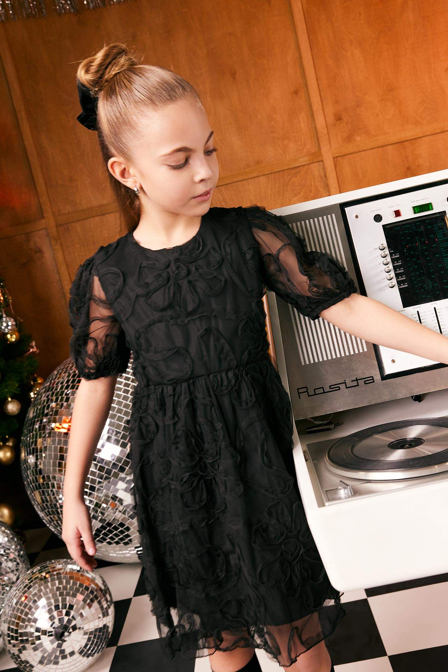 فستان تول بناتي نص ردن قصة عادية