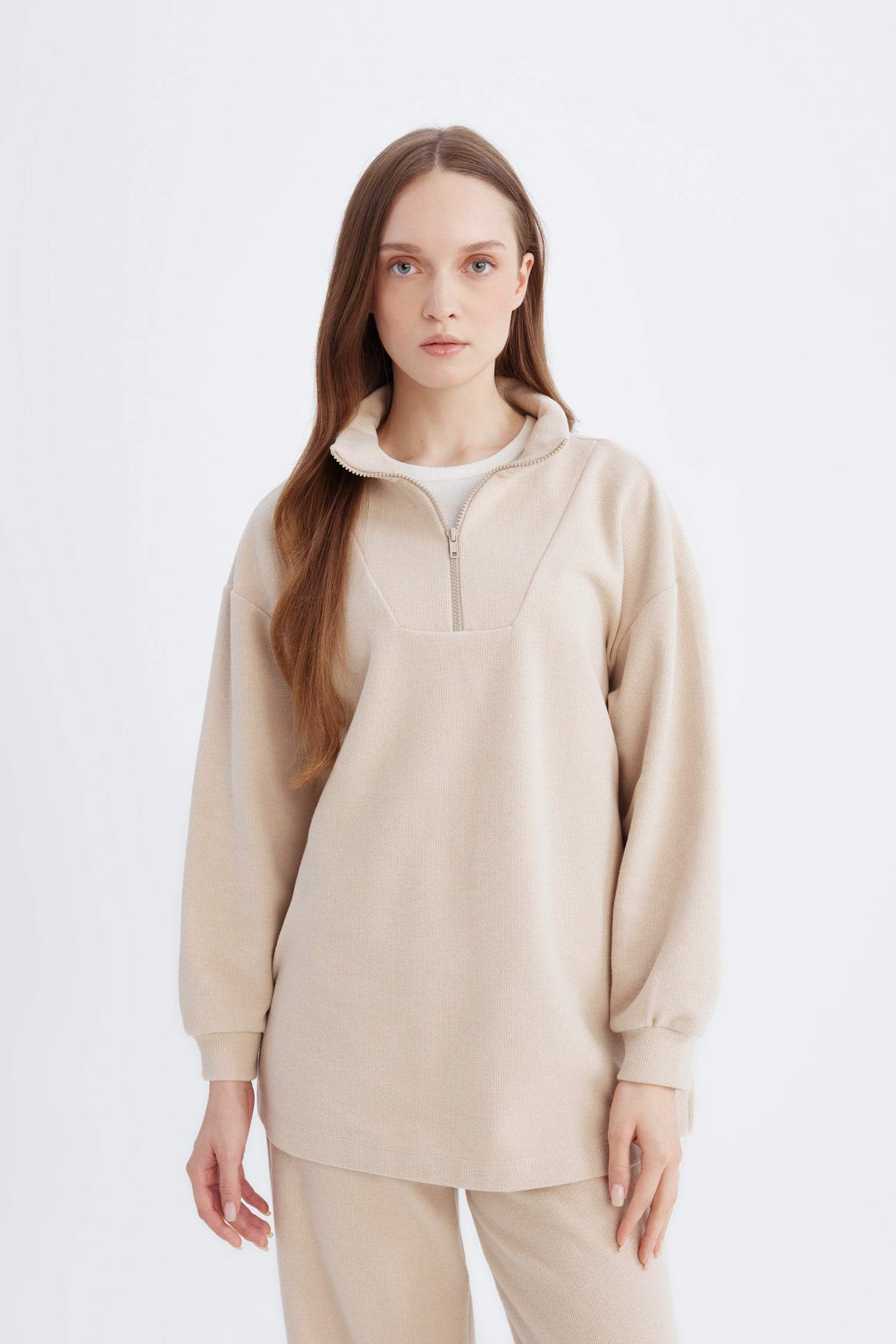 Regular Fit Yarım Fermuarlı Dik Yaka Selanik Kumaş Basic Düz Uzun Kollu Tunik