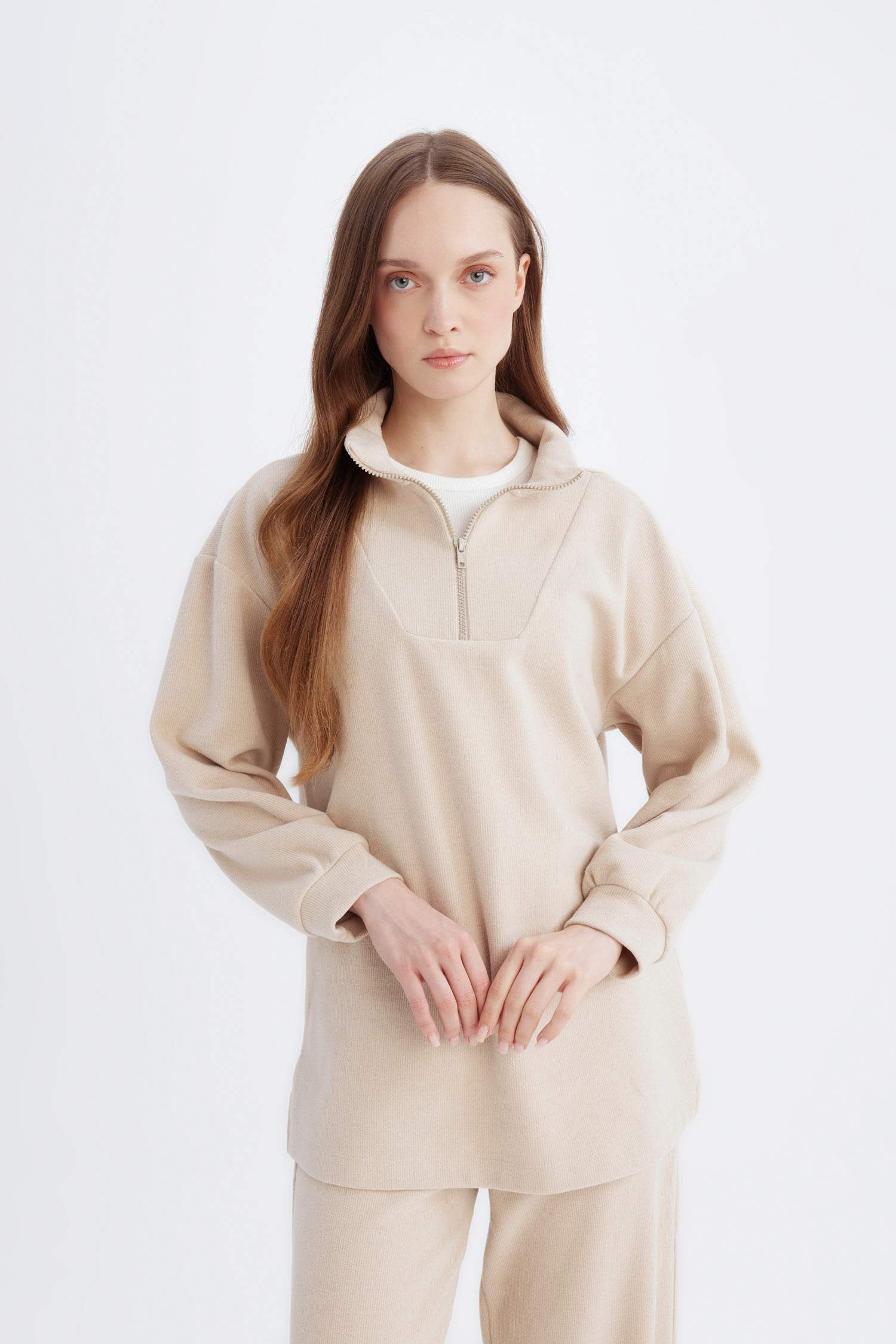 Regular Fit Yarım Fermuarlı Dik Yaka Selanik Kumaş Basic Düz Uzun Kollu Tunik