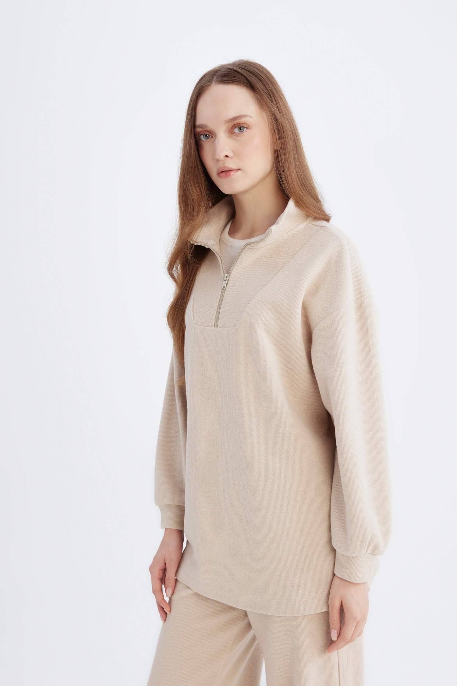 Regular Fit Yarım Fermuarlı Dik Yaka Selanik Kumaş Basic Düz Uzun Kollu Tunik