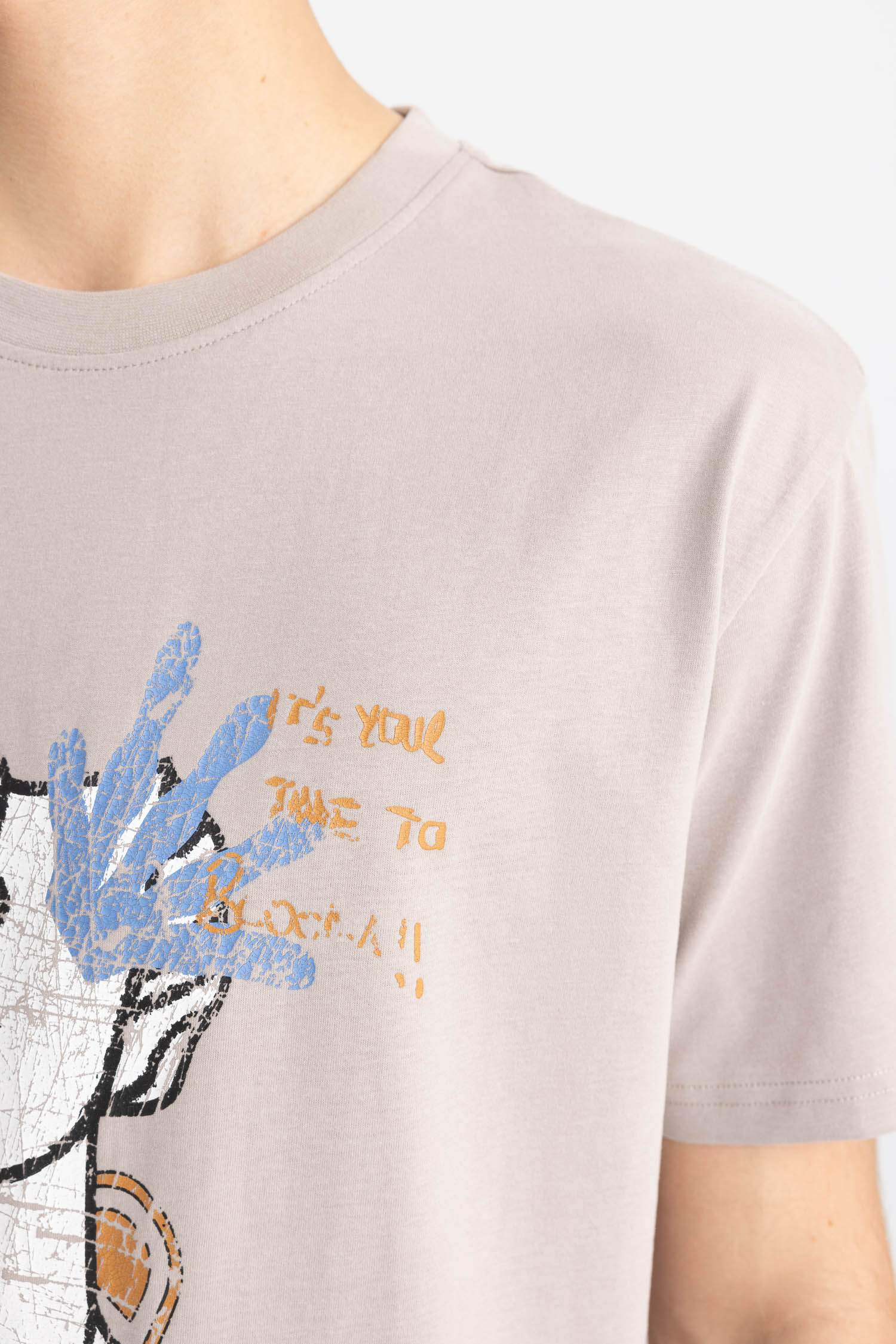 تيشيرت قصة عادية جيرسي برقبة مستديرة