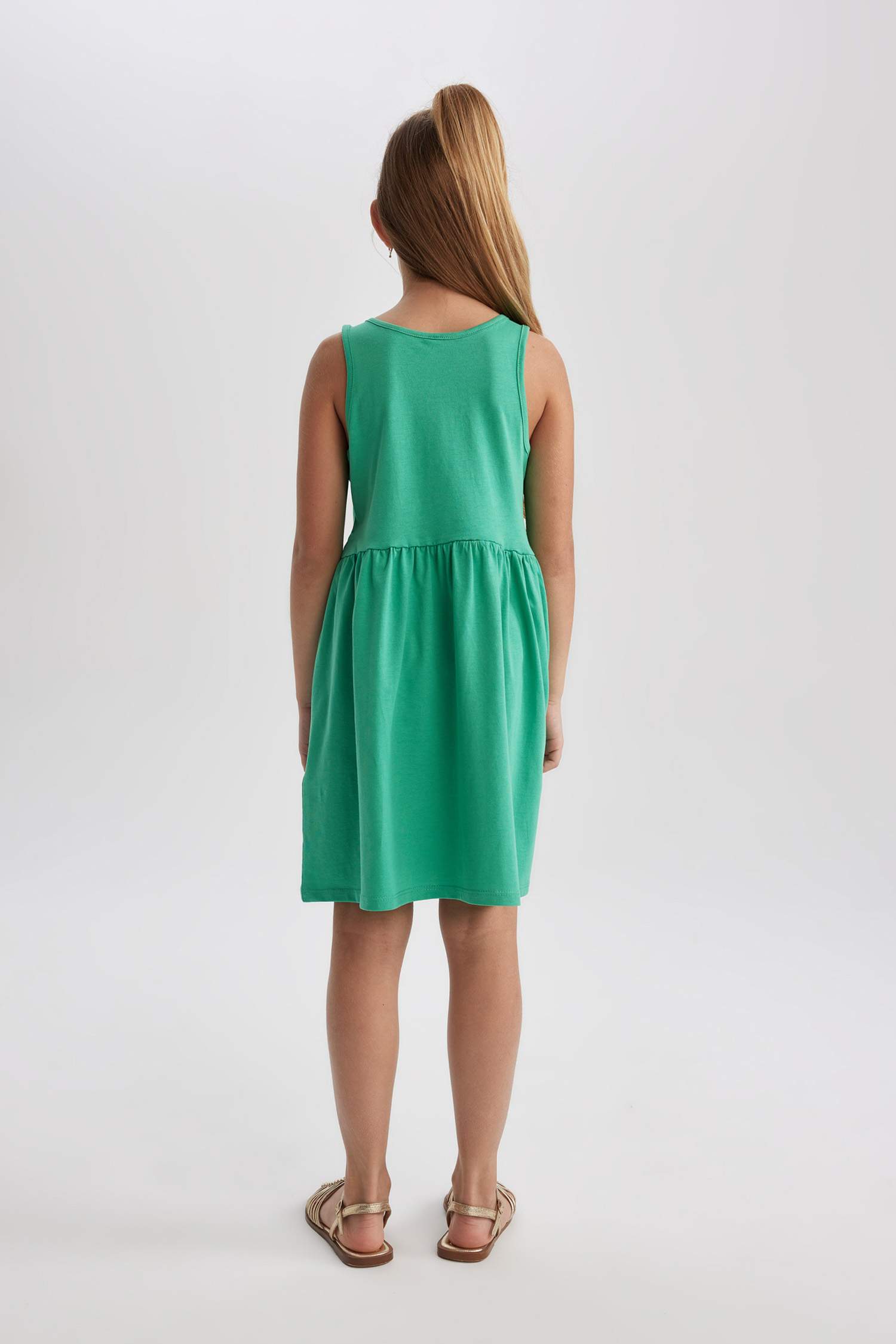 Girl Sleeveless Dress