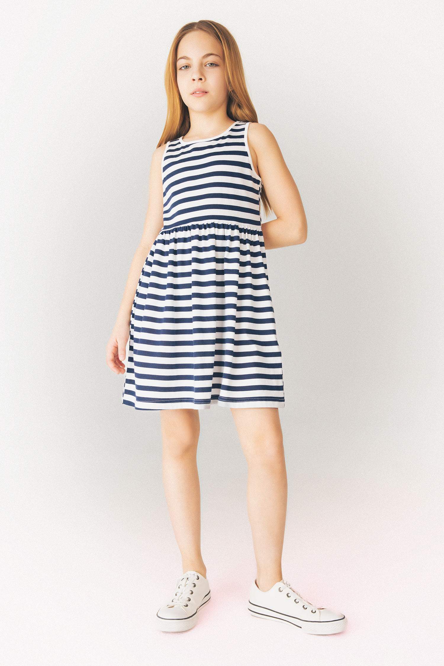 Девочка Летнее Платье Без Рукавов в Полоску с Круглым Вырезом