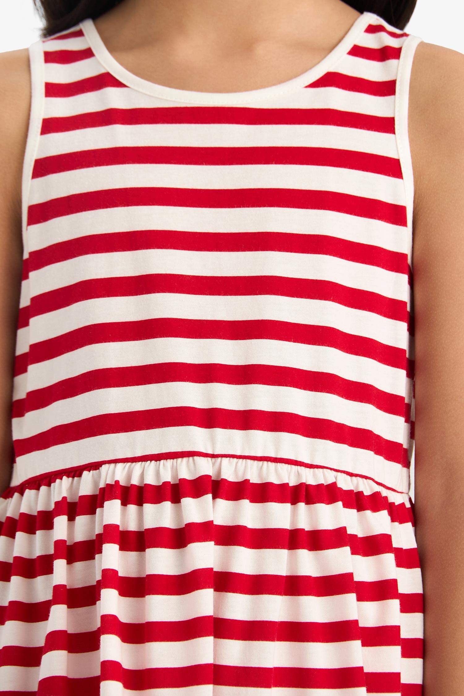 Regular Fit Sleeveless Knitted Dress