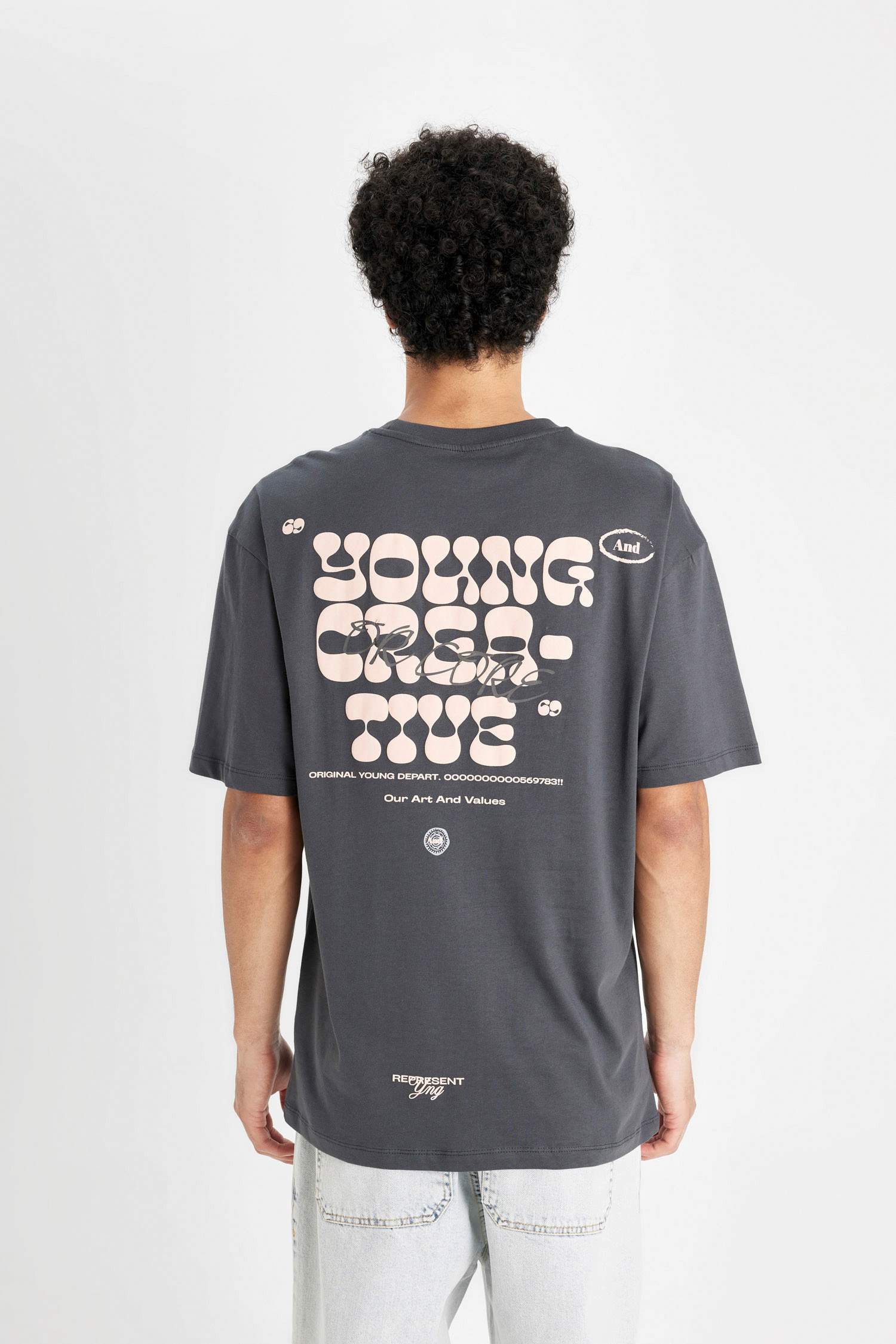 %100 Pamuk Comfort Regular Fit Rahat Kesim Bisiklet Yaka Sırt Baskılı Kısa Kollu Tişört