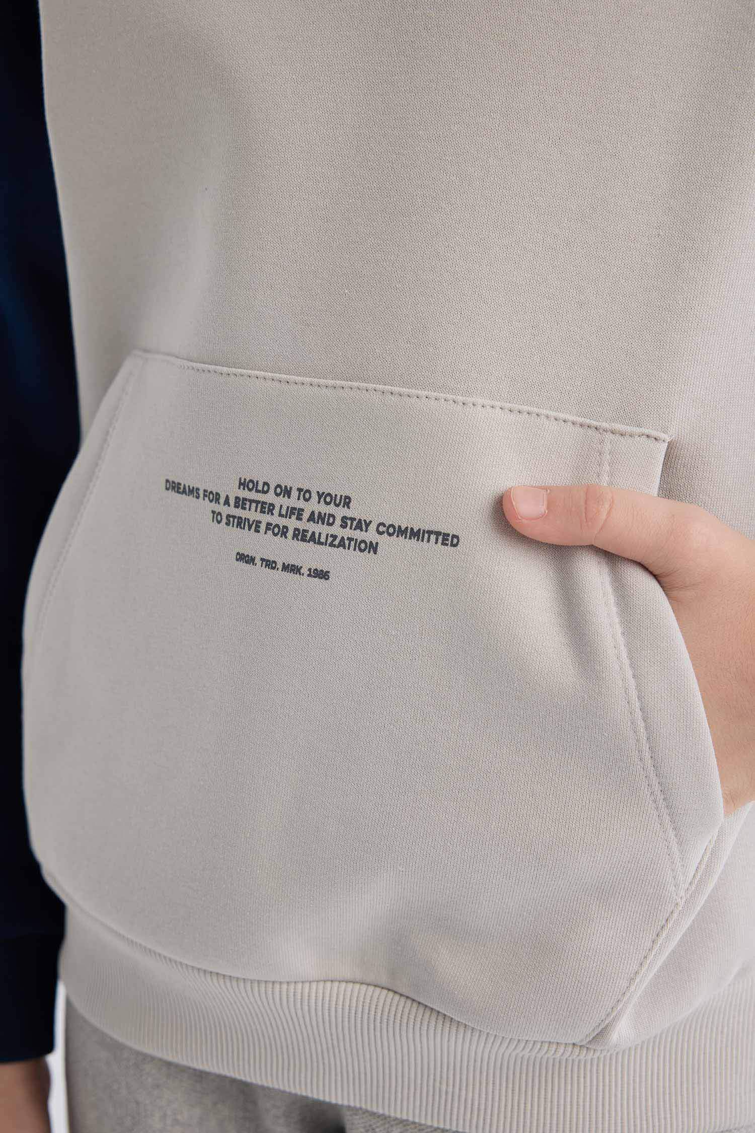 Erkek Çocuk Kapüşonlu Cep Baskılı Sweatshirt