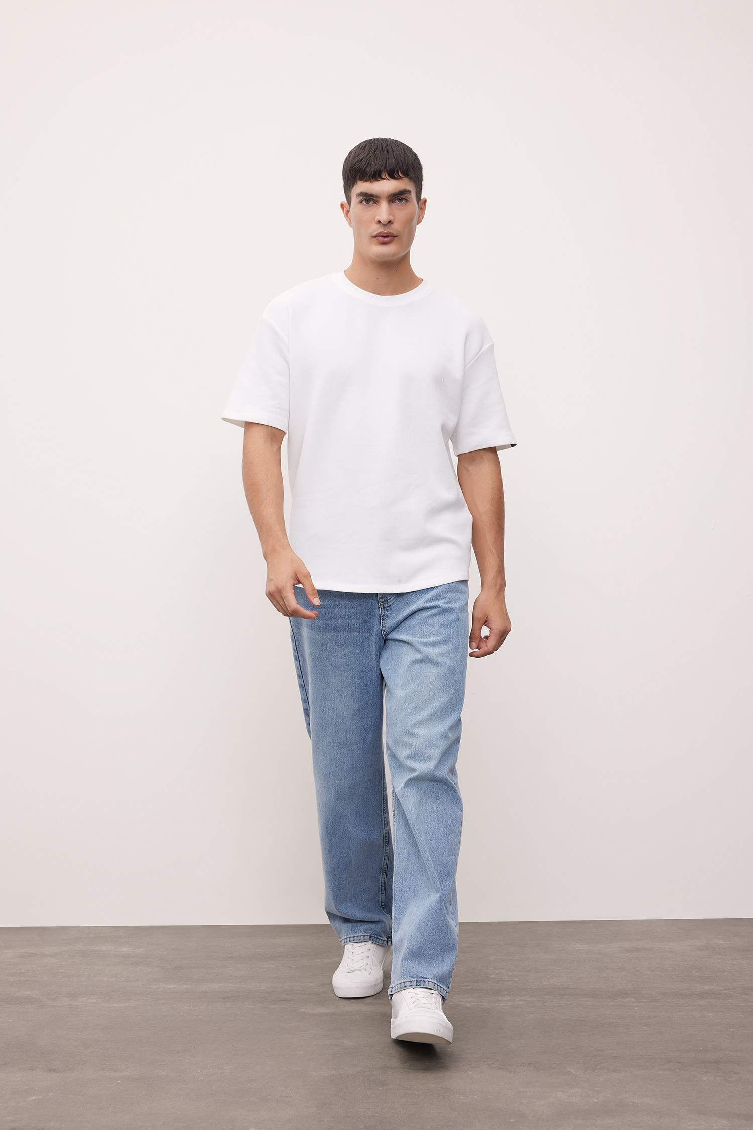 Boxy Fit Bisiklet Yaka Kısa Kollu Basic Düz Waffle Tişört