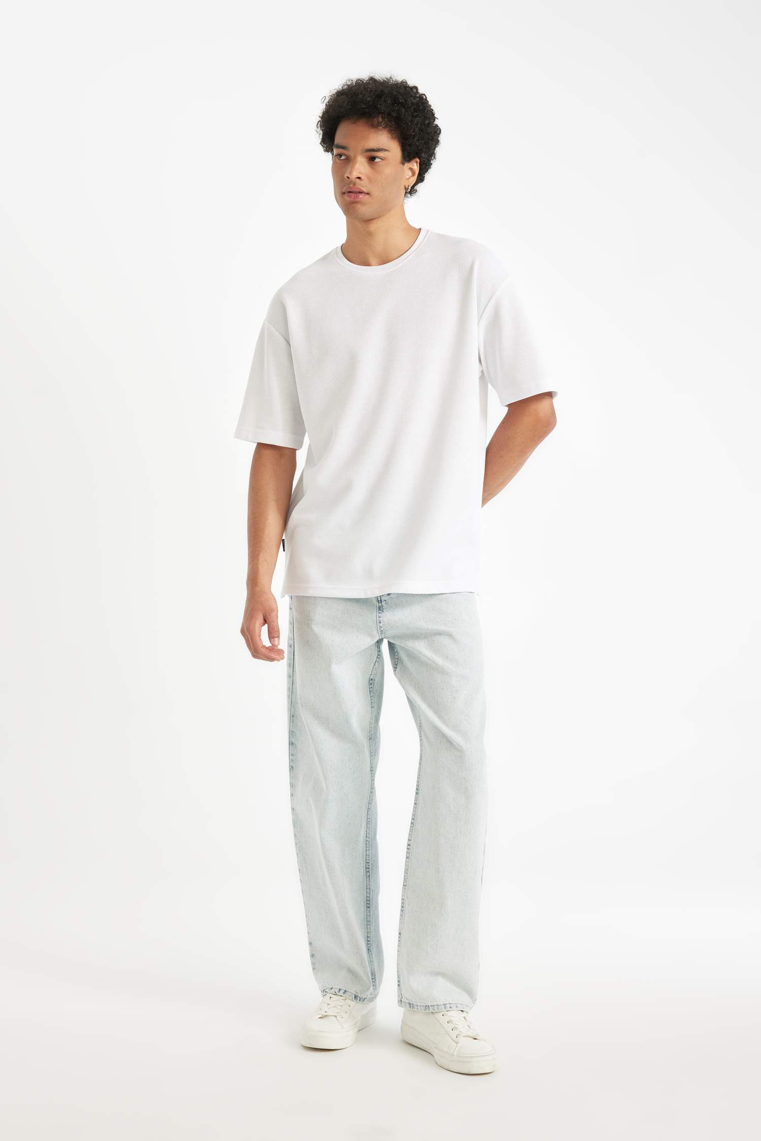 Comfort Regular Fit Rahat Kesim Bisiklet Yaka Kısa Kollu Ağır Kumaş Basic Düz Beyaz Tişört