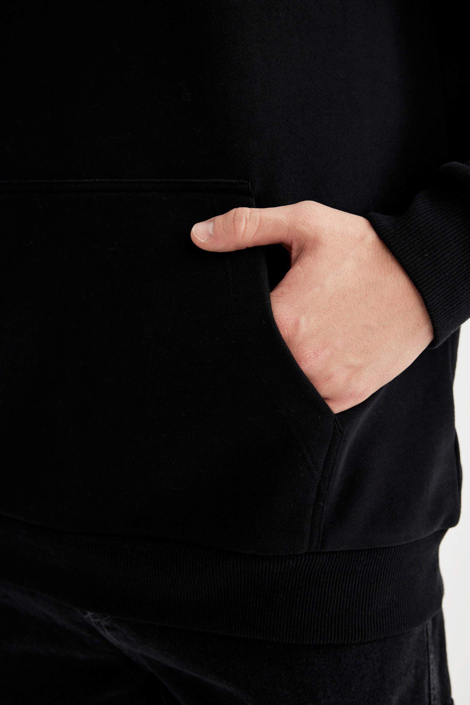 Comfort Regular Fit Rahat Kalıp Kapüşonlu Kanguru Cepli Basic Düz Sweatshirt