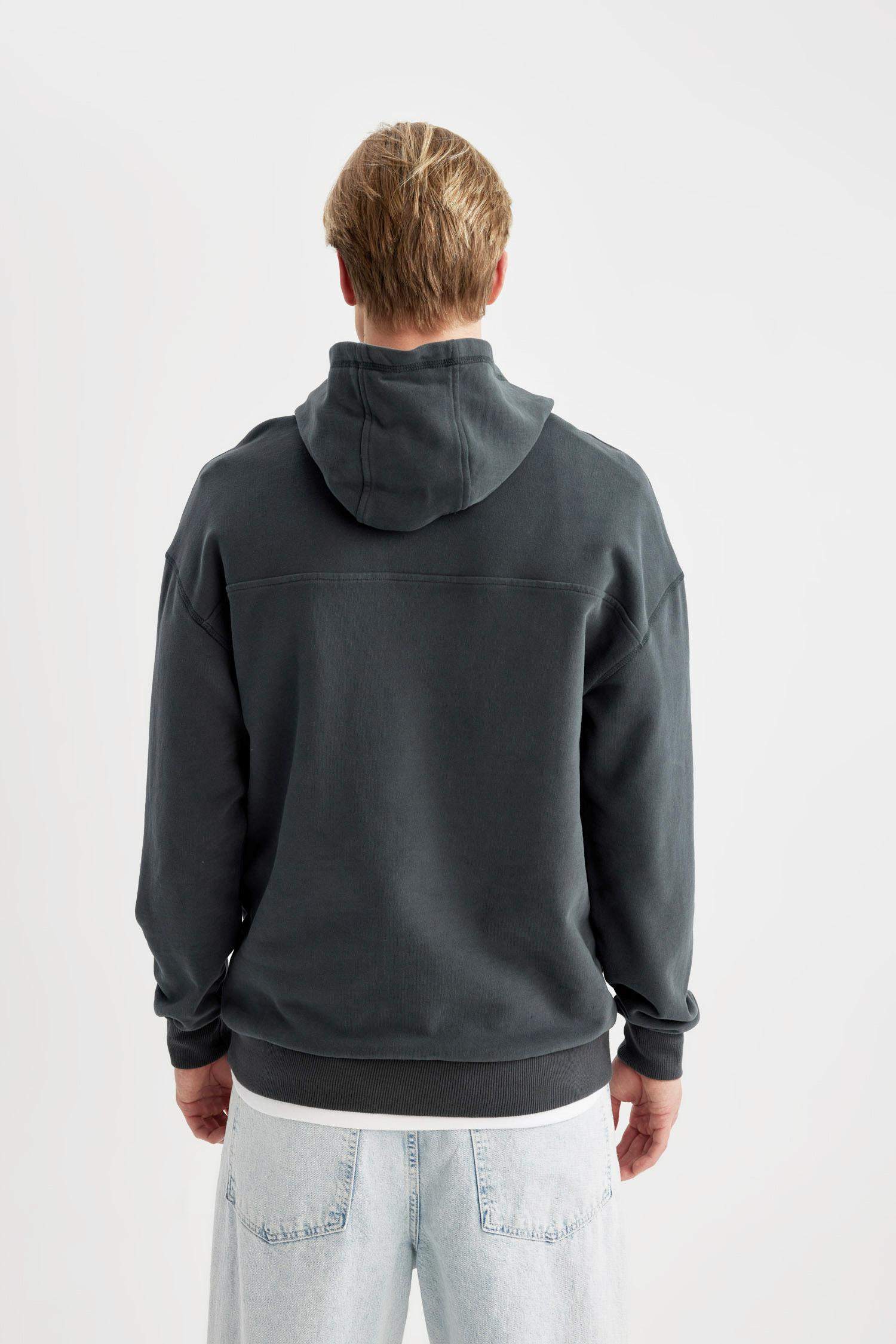 Comfort Regular Fit Rahat Kalıp Kapüşonlu Kanguru Cepli Basic Düz Sweatshirt