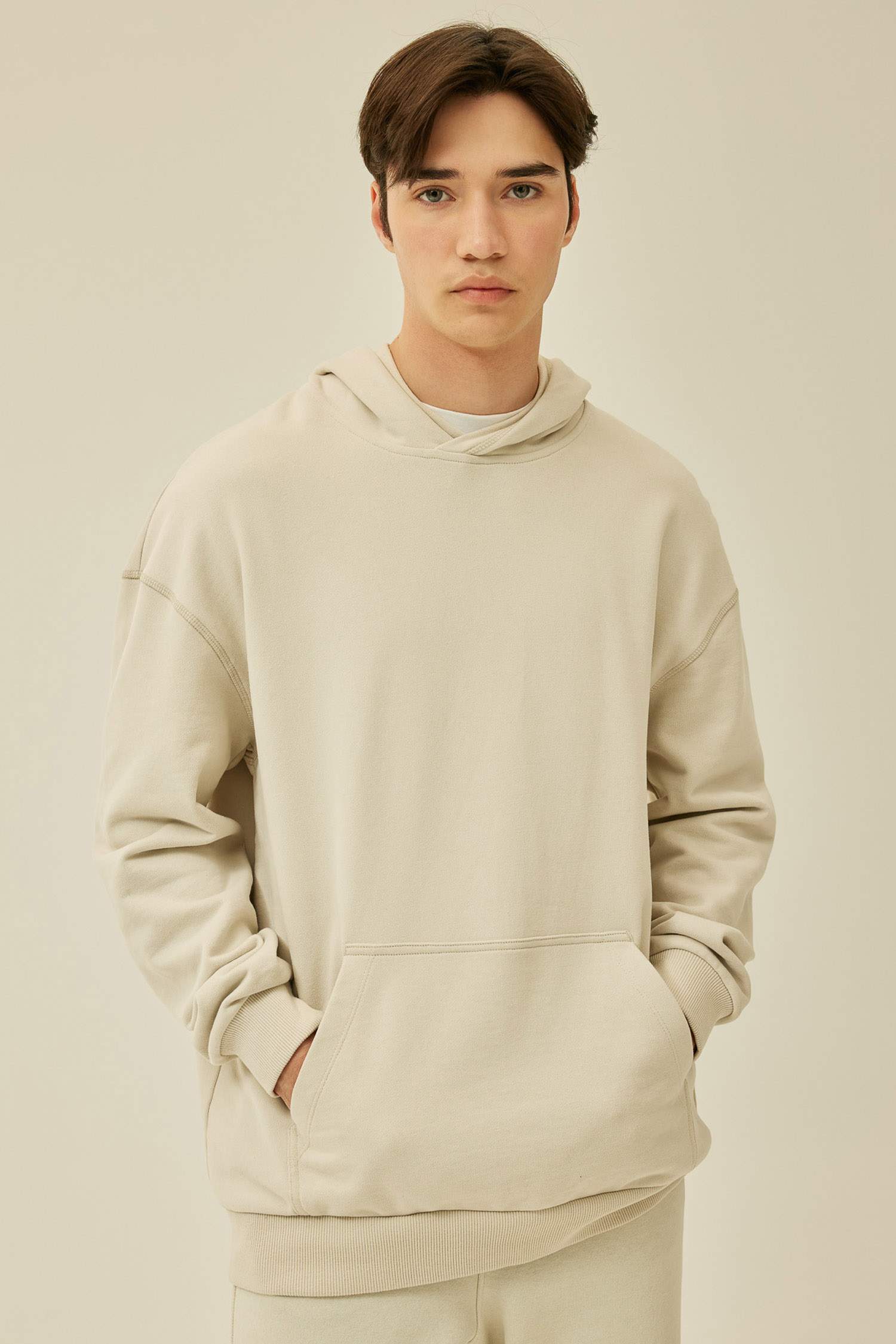 Comfort Regular Fit Rahat Kalıp Kapüşonlu Kanguru Cepli Basic Düz Sweatshirt